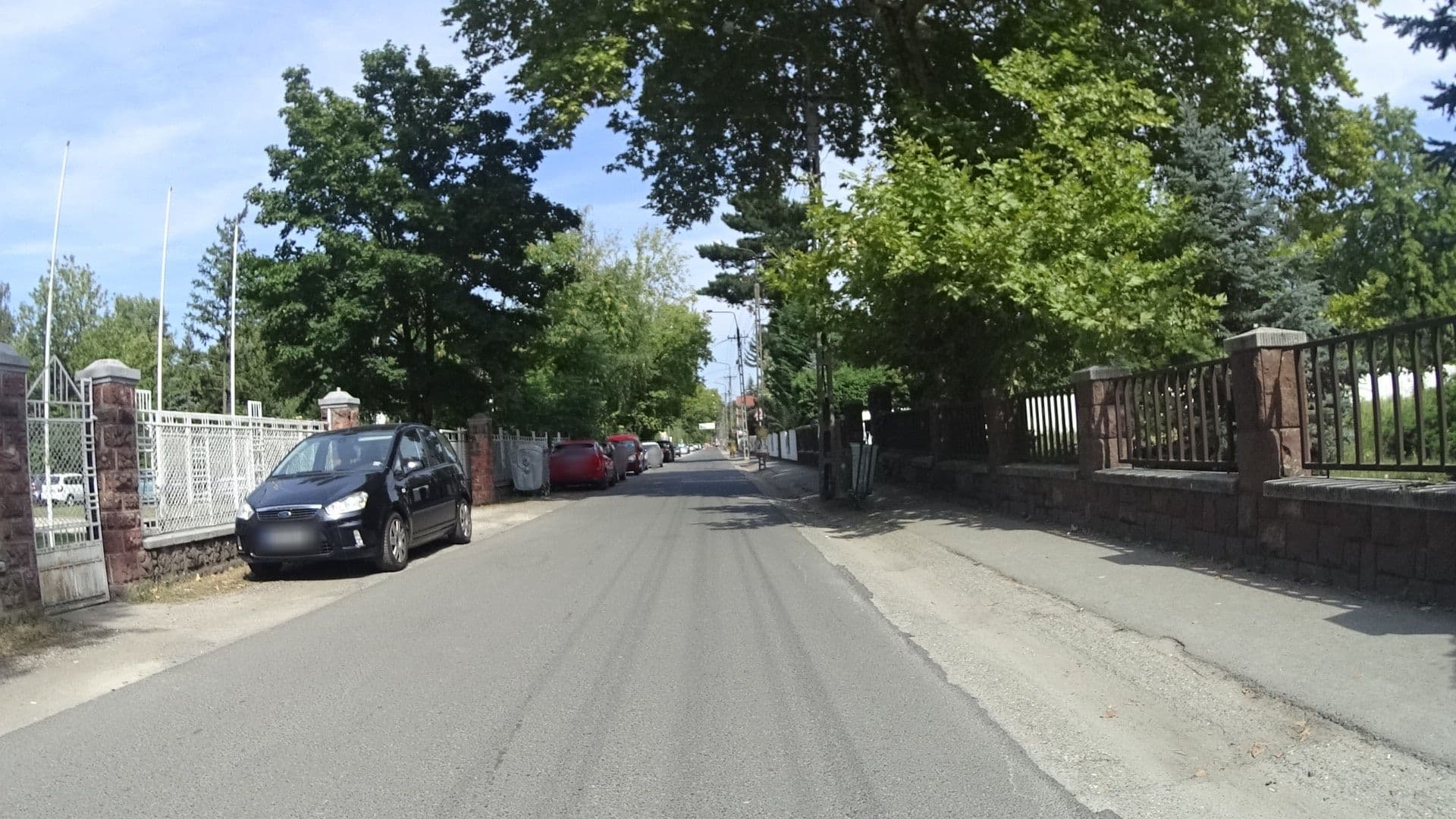 Street view near Hotel Sirály, Balatonlelle — © ramap (CC BY-SA · Mapillary)