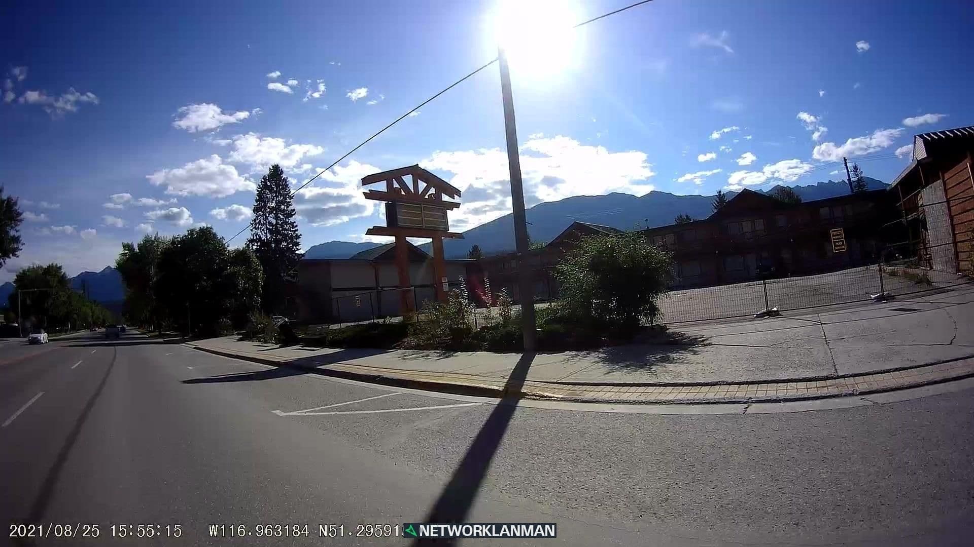 Street view near Econo Lodge, Golden — © networklanman (CC BY-SA · Mapillary)