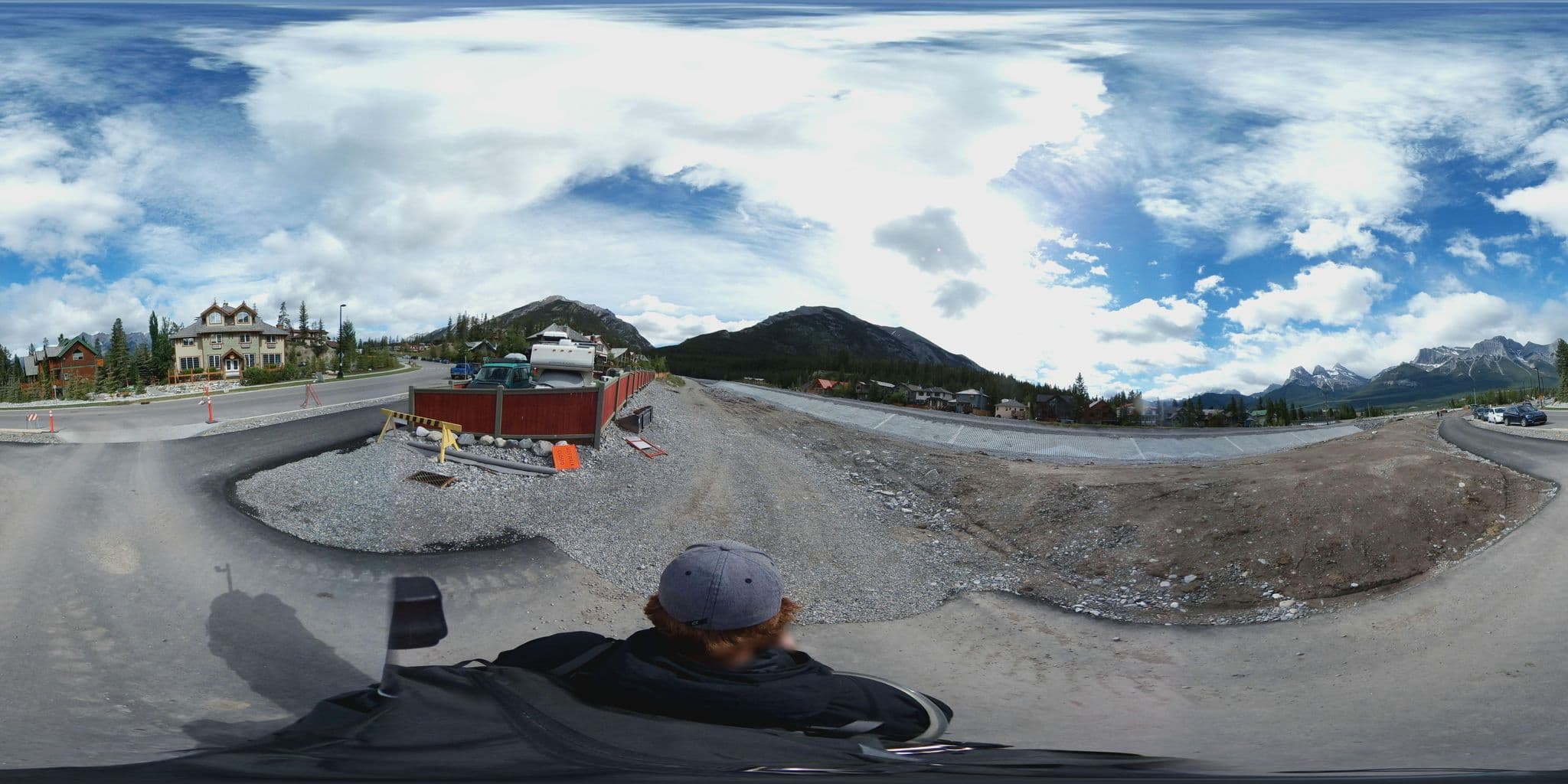 Street view near Creekside Country Inn, Canmore — © tomvh (CC BY-SA · Mapillary)