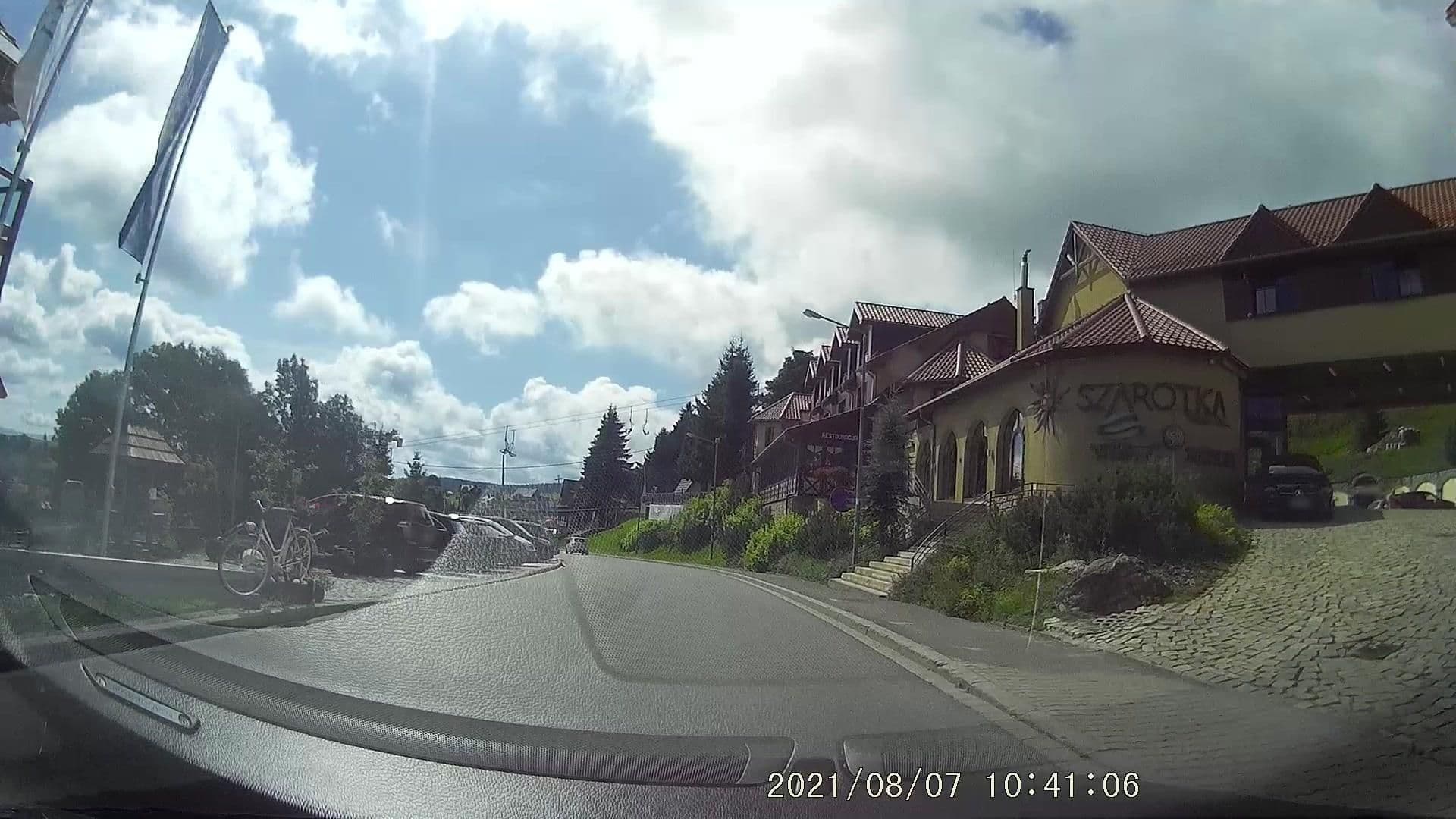 Street view near Hanka, Duszniki-Zdrój — © dasza (CC BY-SA · Mapillary)