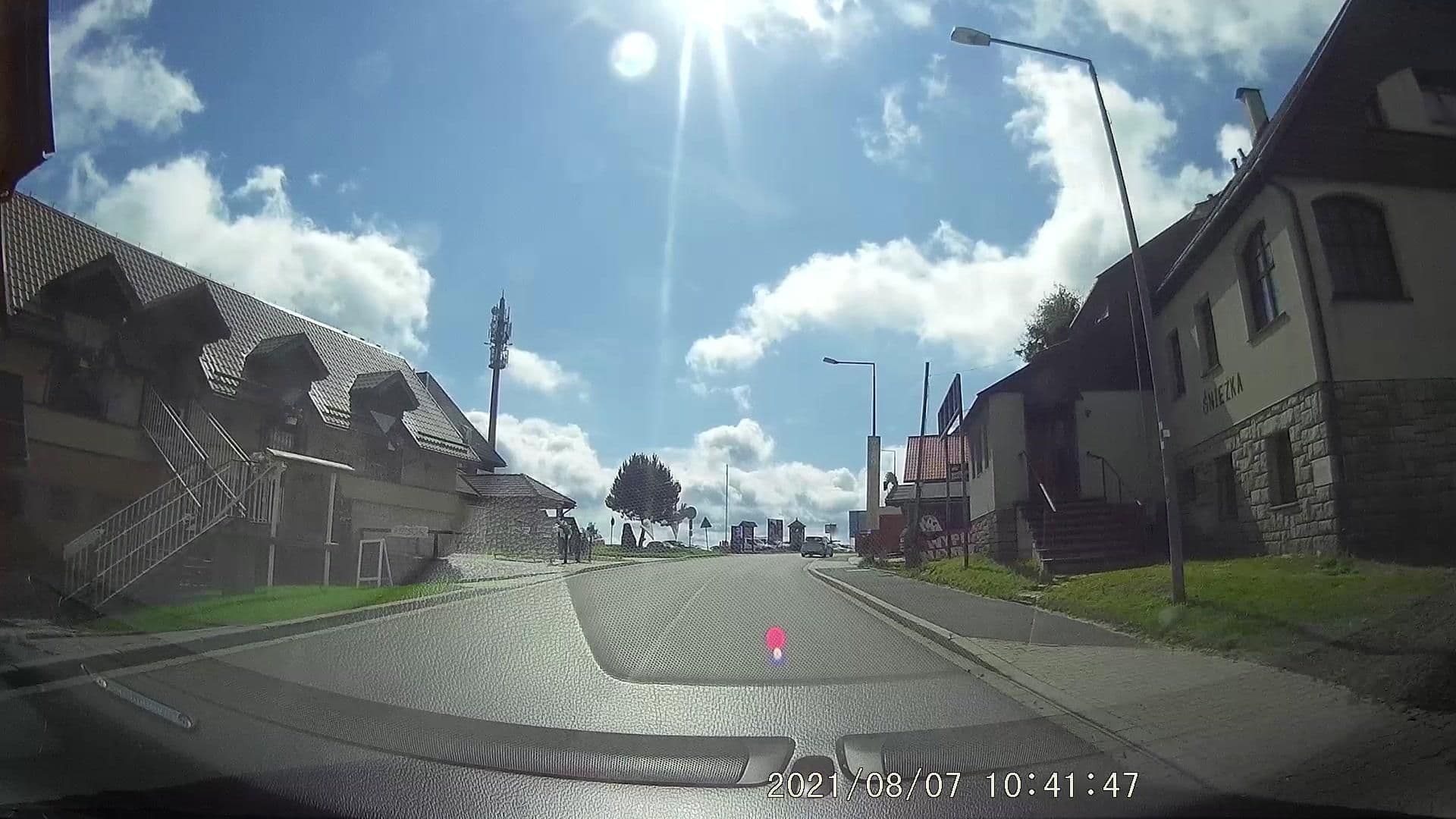 Street view near Mieszko s.c. Usługi turystyczne. Kamyczek E.W., Duszniki-Zdrój — © dasza (CC BY-SA · Mapillary)