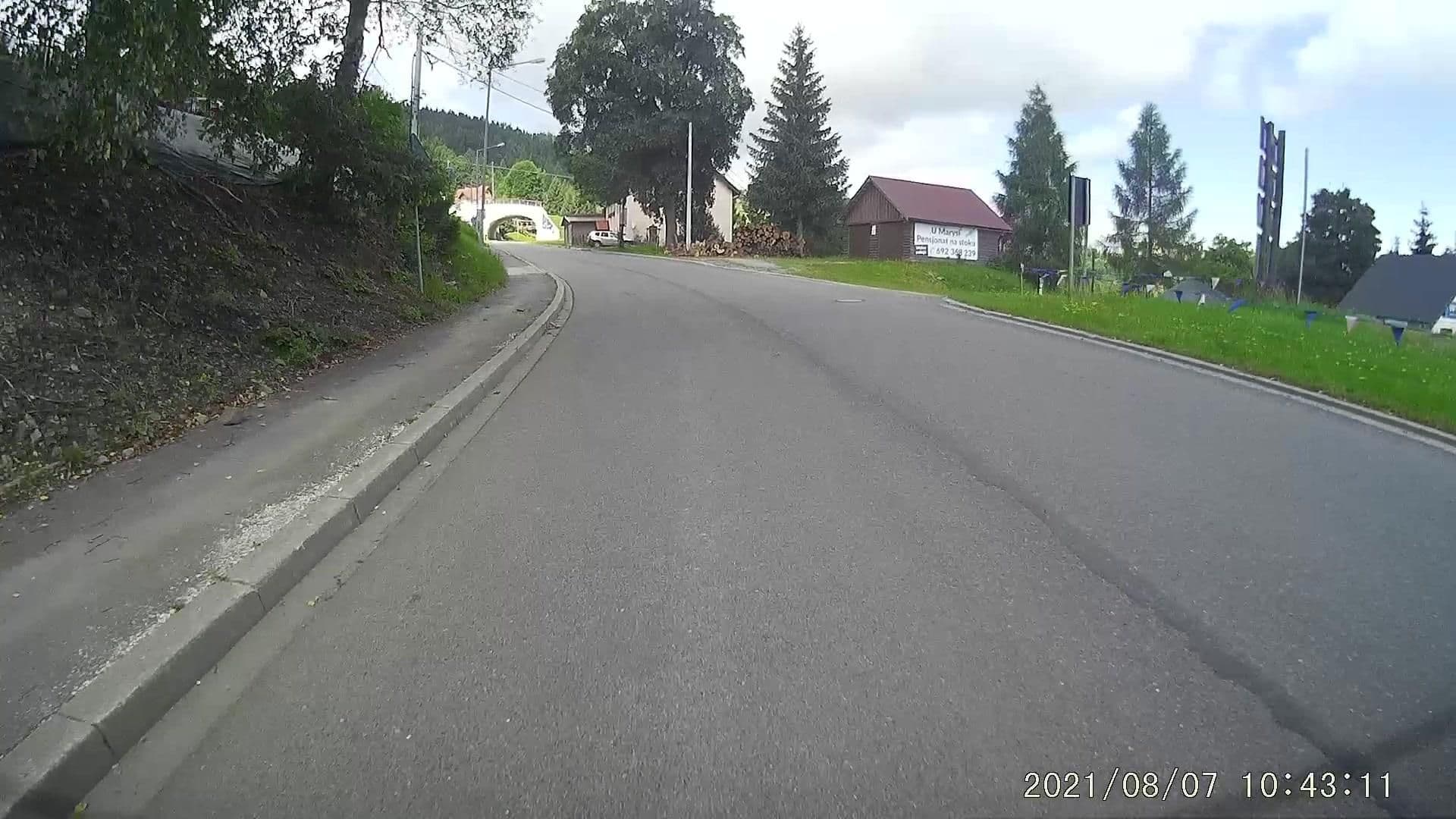 Street view near Mieszko II. Pensjonat, Duszniki-Zdrój — © dasza (CC BY-SA · Mapillary)
