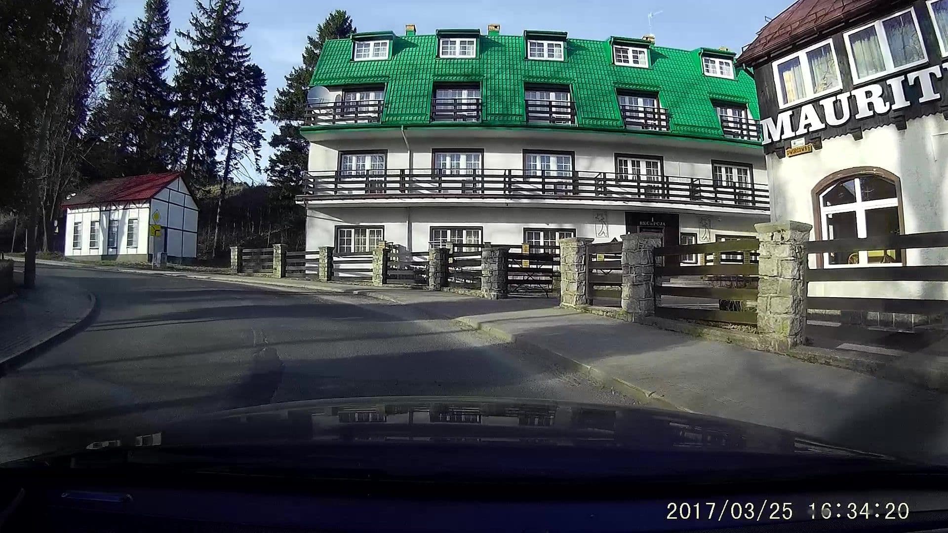 Street view near "Mauritius" Ośrodek Szkolenia, Sportu i Rekreacji., Szklarska Poręba — © dasza (CC BY-SA · Mapillary)