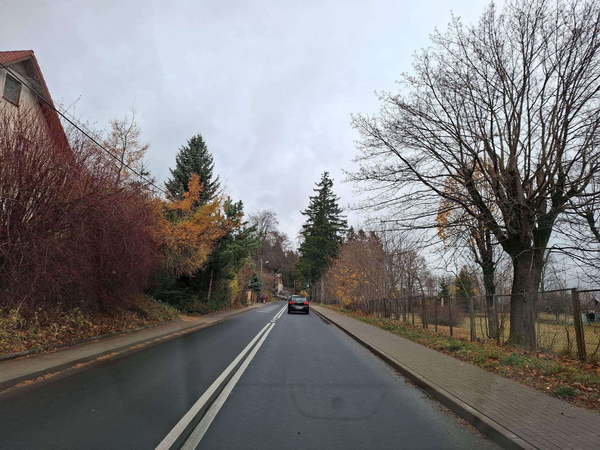 Street view near Dom pod Lasem. Pokoje gościnne. Kłyż L., Szklarska Poręba — © masterofnoroad (CC BY-SA · Mapillary)