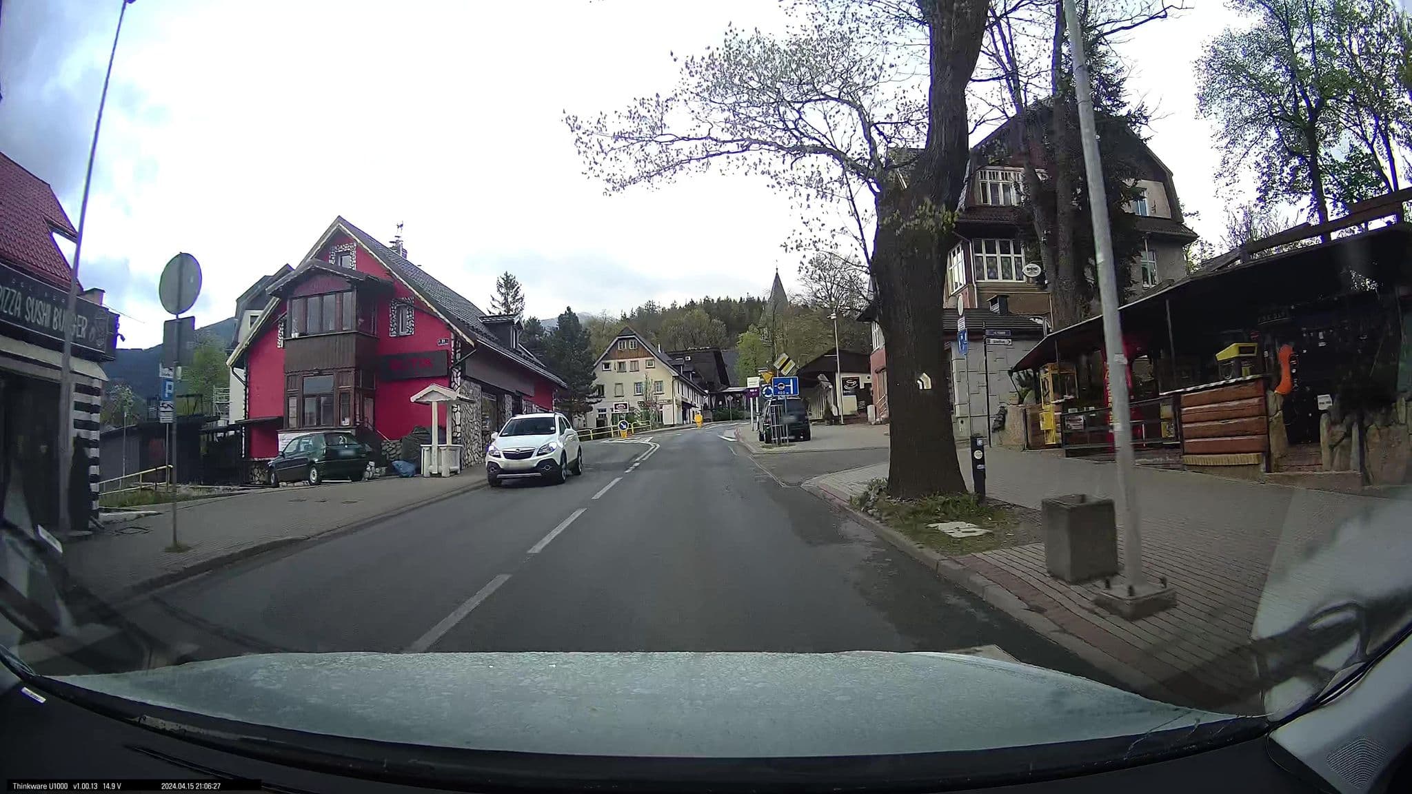Street view near Apartamenty-Centrum Karpacz, Karpacz — © maxim752 (CC BY-SA · Mapillary)