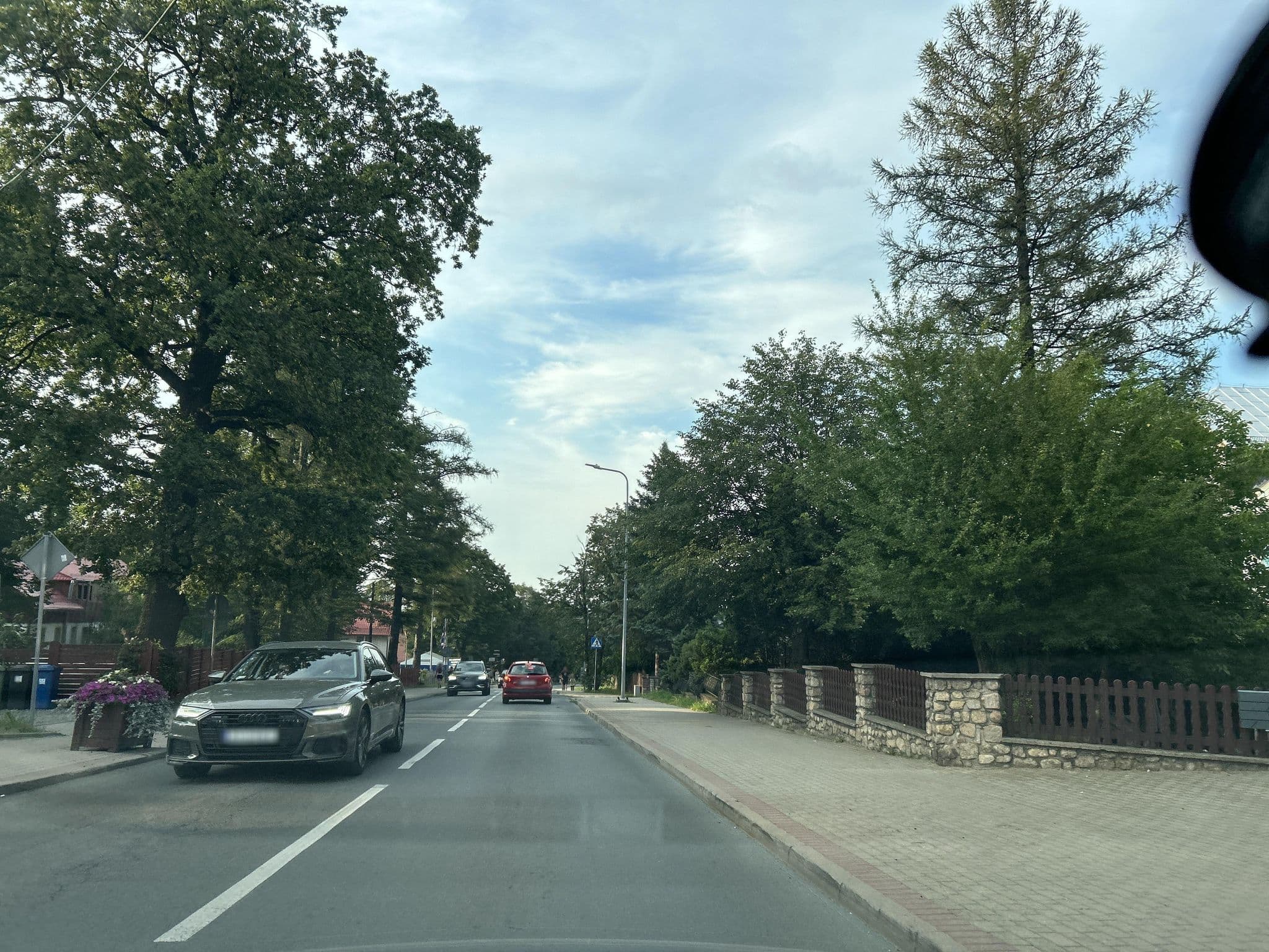 Street view near PHU Katarzyna Szmorhun, Karpacz — © strudel (CC BY-SA · Mapillary)