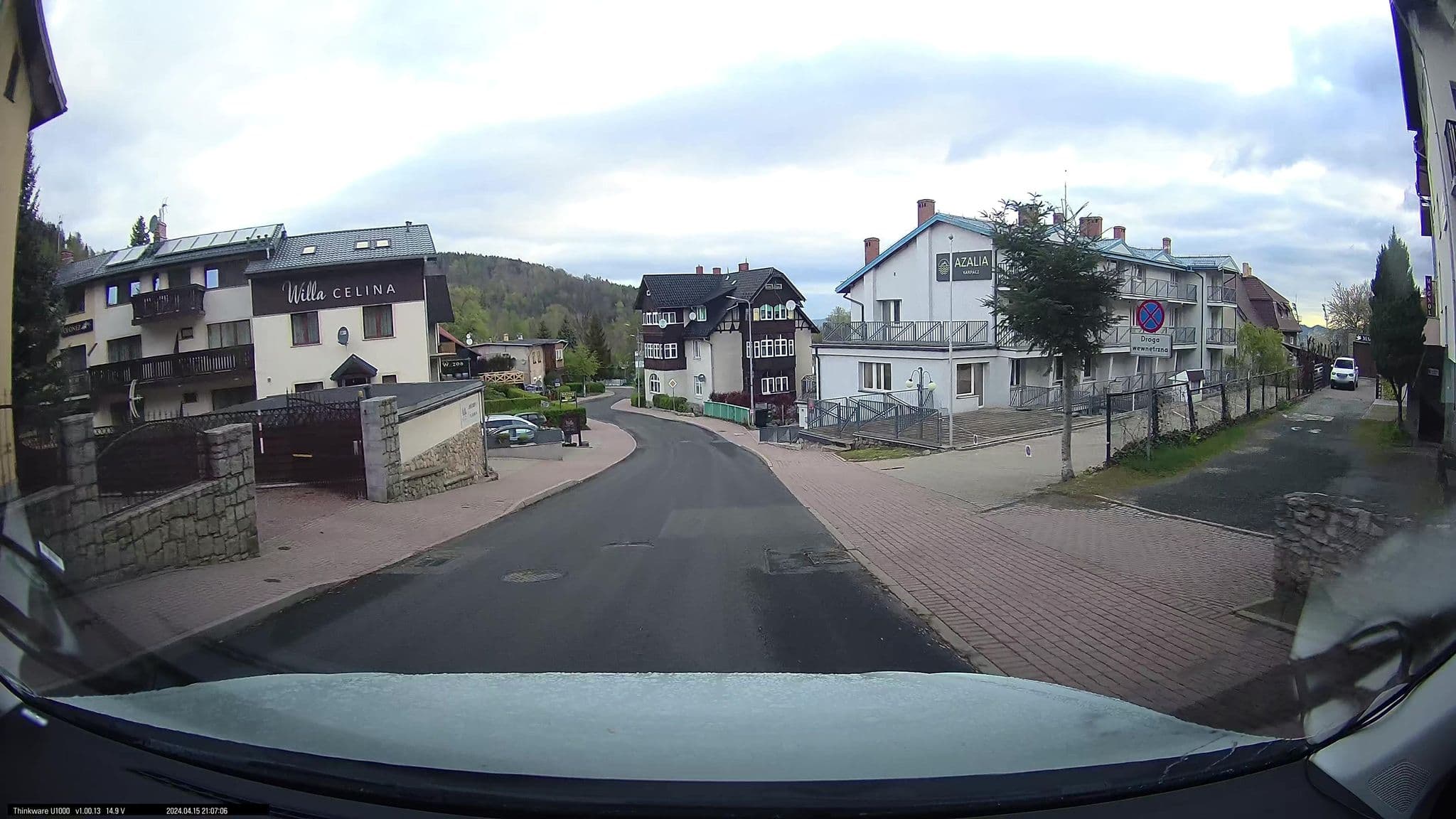 Street view near Polonez II. Pensjonat, Karpacz — © maxim752 (CC BY-SA · Mapillary)