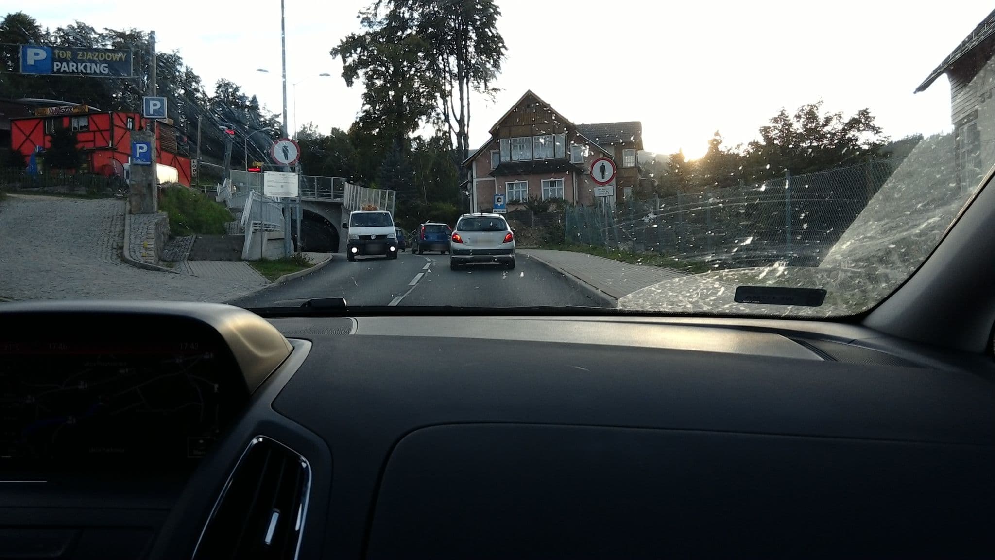 Street view near Concept HB, Karpacz — © dianatoja (CC BY-SA · Mapillary)