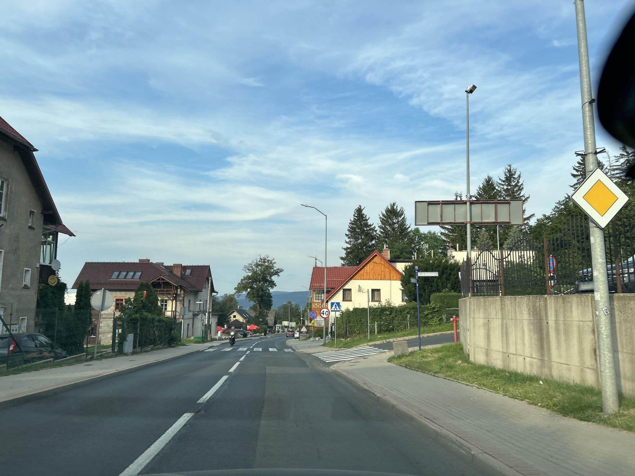 Street view near Apartamenty Kostka, Karpacz — © strudel (CC BY-SA · Mapillary)