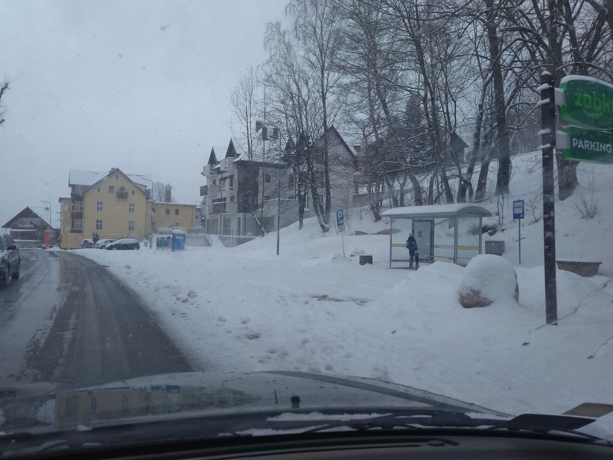 Street view near Bida Z Nędzą. Gościniec, Karpacz — © bechem (CC BY-SA · Mapillary)