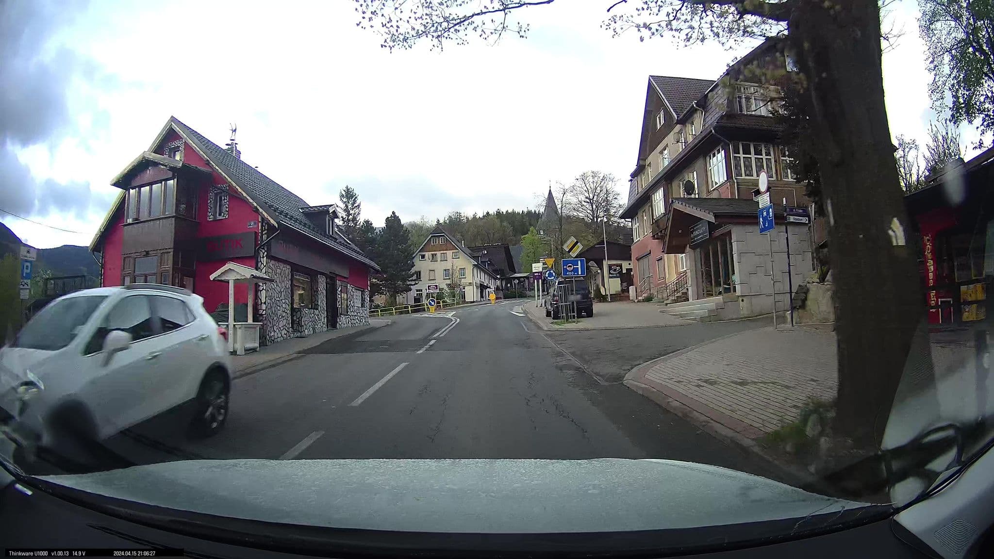 Street view near Sudety, Karpacz — © maxim752 (CC BY-SA · Mapillary)