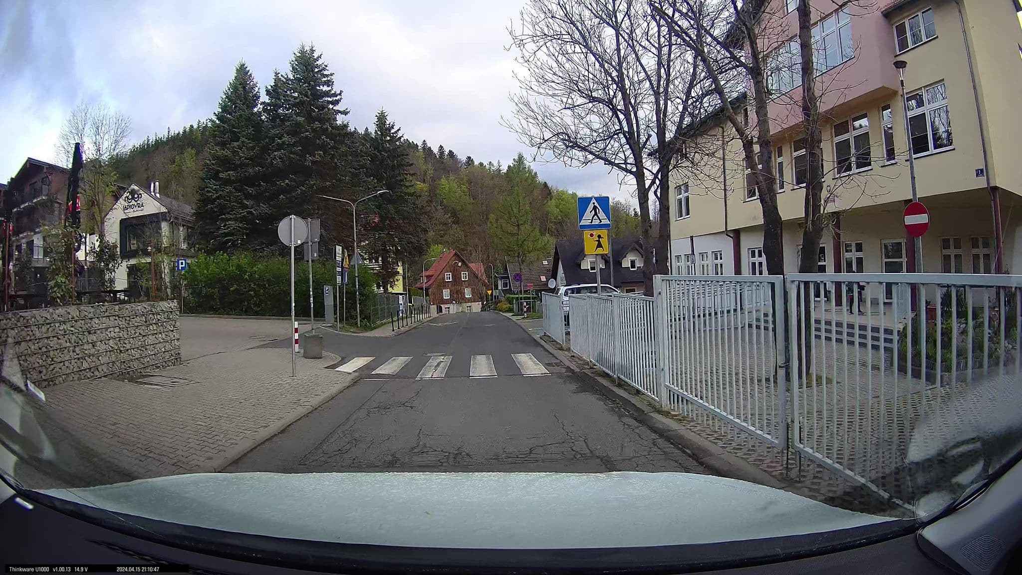 Street view near Karpaczowy Klimat przy Deptaku - 5D Apartamenty, Karpacz — © maxim752 (CC BY-SA · Mapillary)