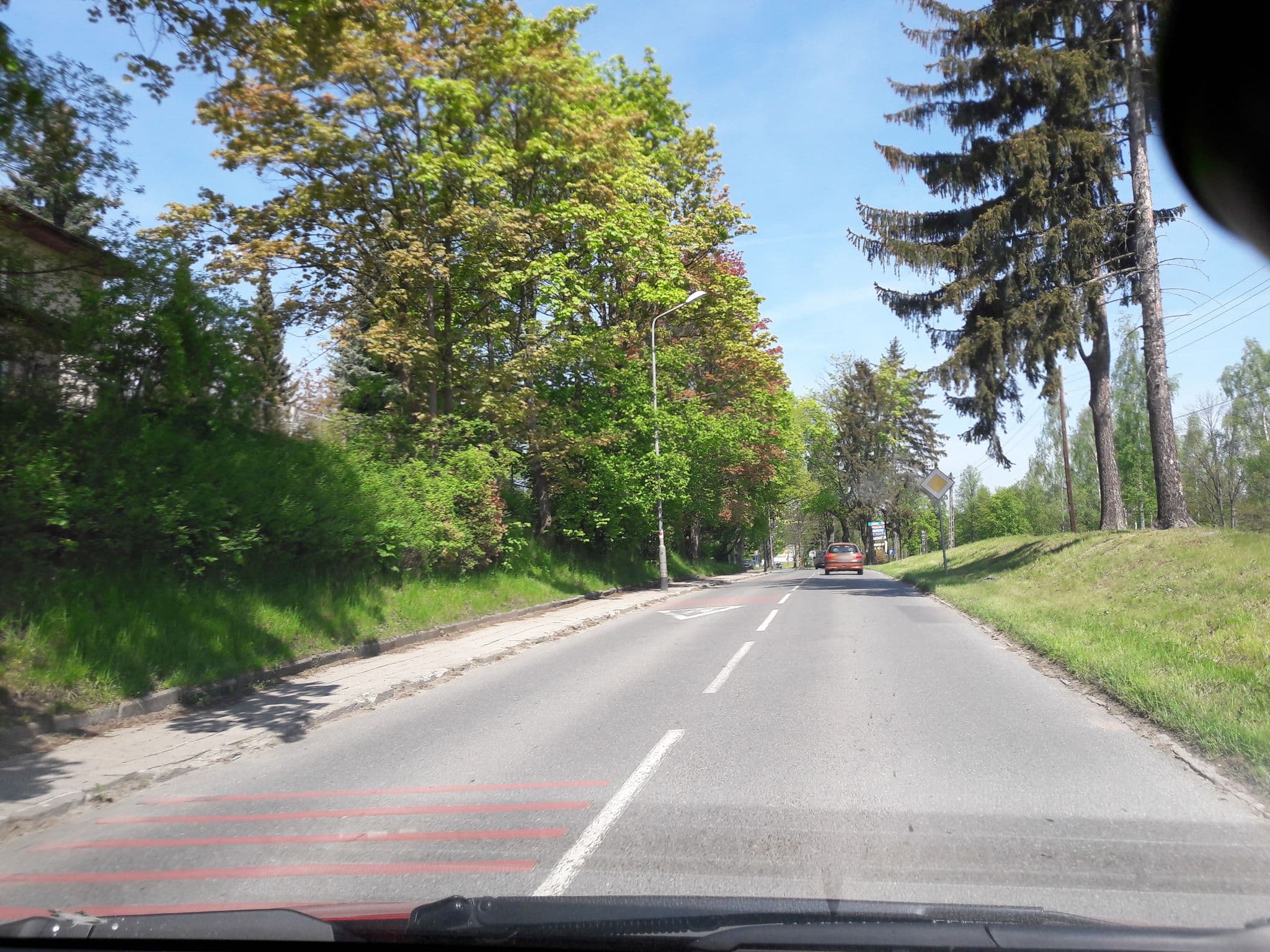 Street view near Nowy Zdrój - Centrum Zdrowia i Wypoczynku, Polanica-Zdrój — © fabien (CC BY-SA · Mapillary)