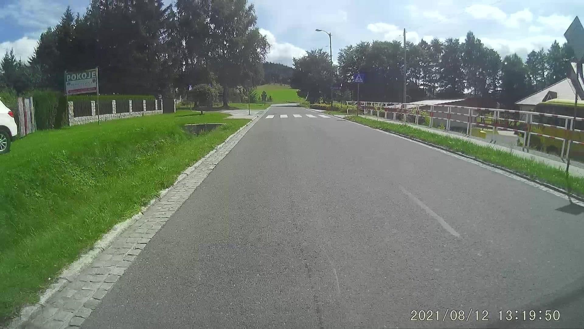 Street view near Anmar Pokoje, Stronie Śląskie — © dasza (CC BY-SA · Mapillary)