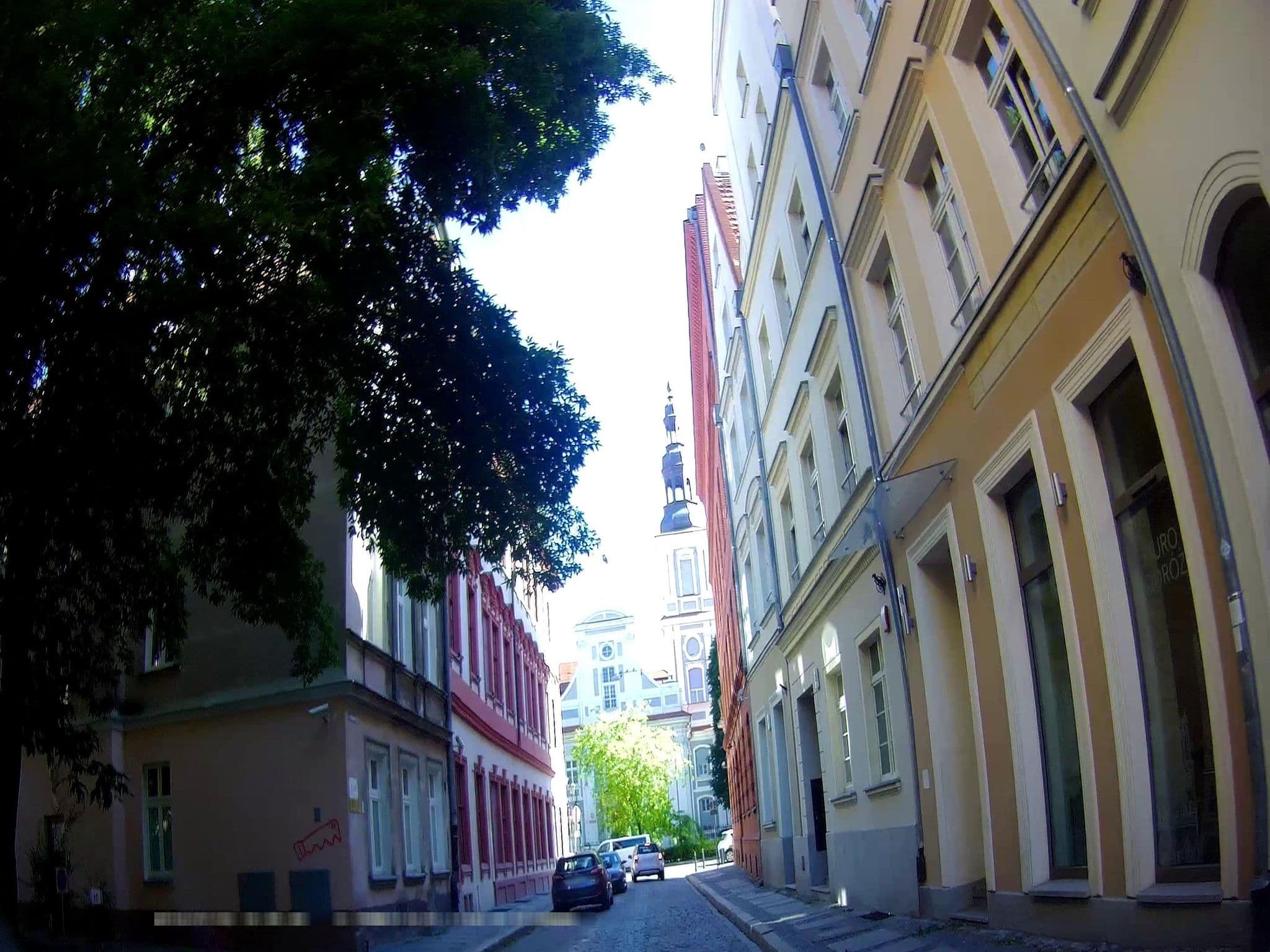 Street view near Wspólnota Mieszkaniowa przy ul. Kuźniczej 14, Stare Miasto — © maxim752 (CC BY-SA · Mapillary)