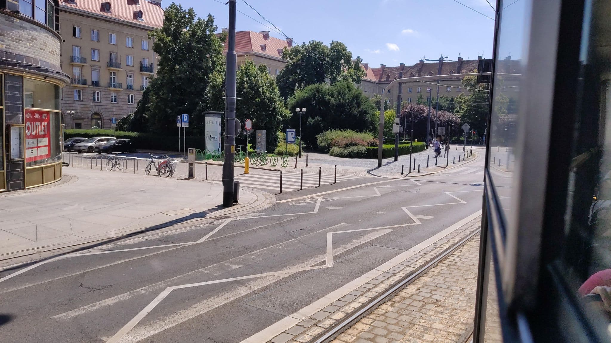 Street view near Hotel Bollywood Star Sp. z o.o., Wrocław — © podnad (CC BY-SA · Mapillary)
