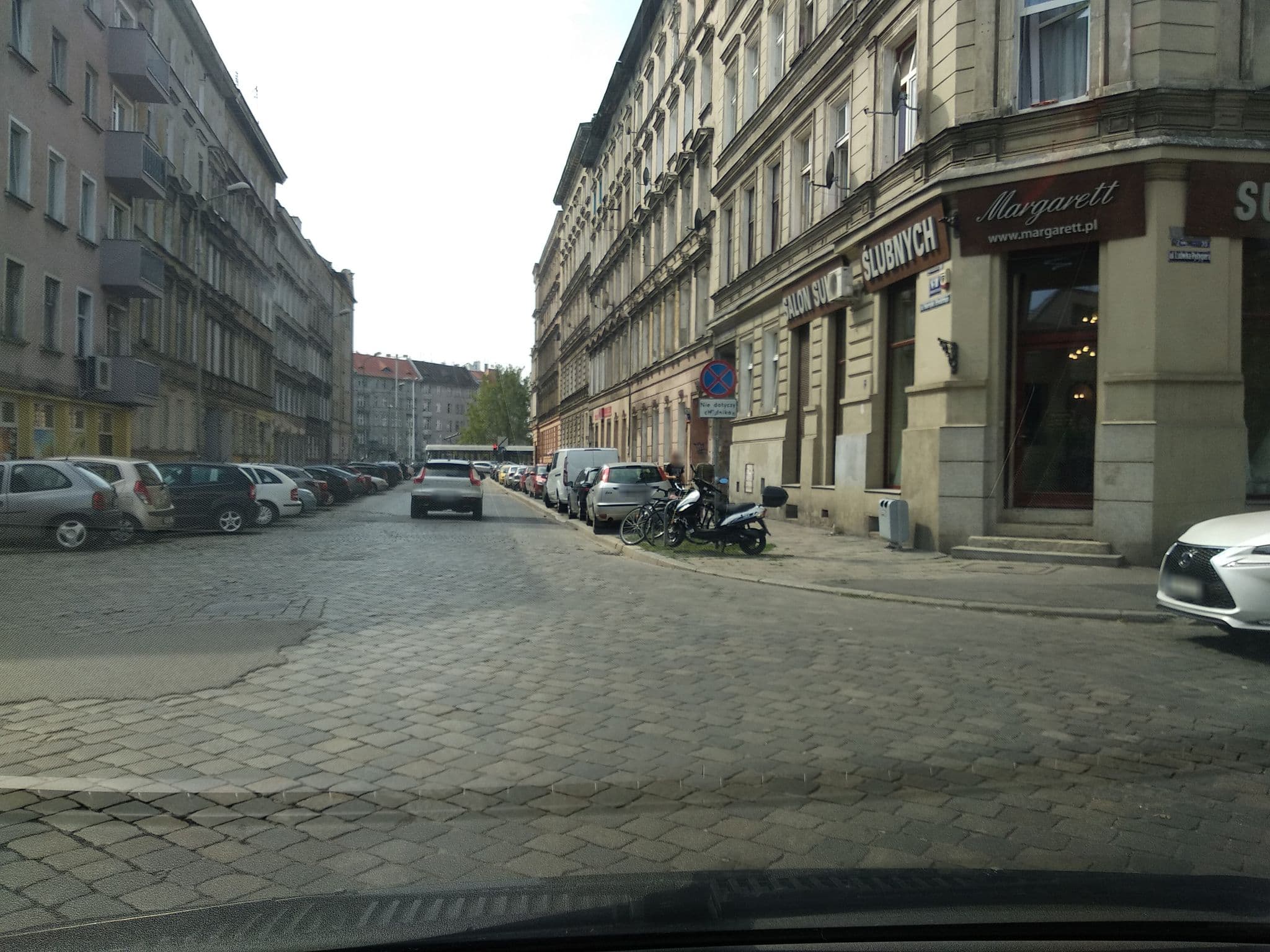 Street view near apartamenty-wroc Golden House I-II, Rejon placu Świętego Macieja — © misiekwr (CC BY-SA · Mapillary)