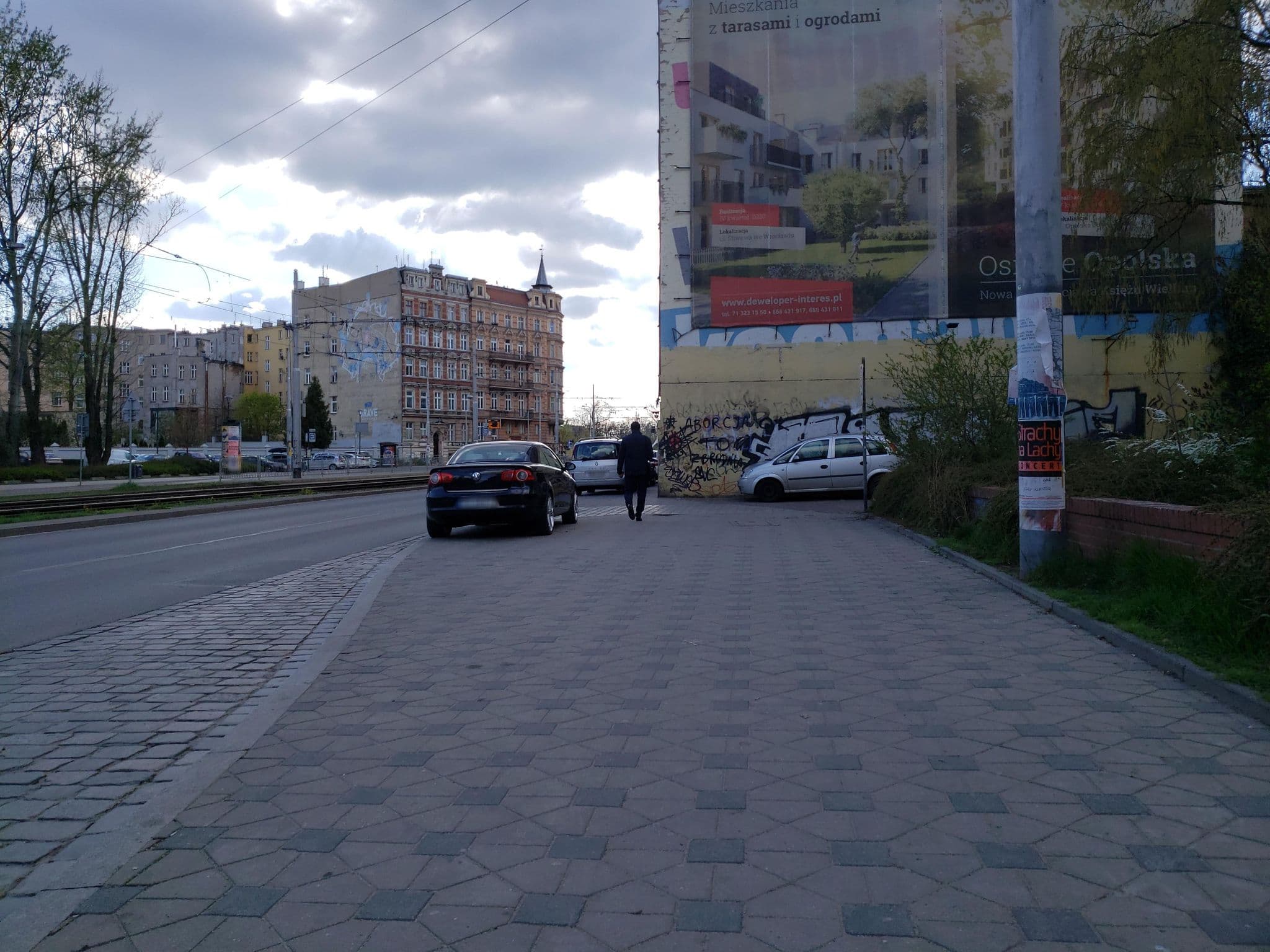 Street view near Wspólnota Mieszkaniowa przy Ul Orzeszkowej 63/Jaracza 16, Rejon placu Świętego Macieja — © danvyr (CC BY-SA · Mapillary)