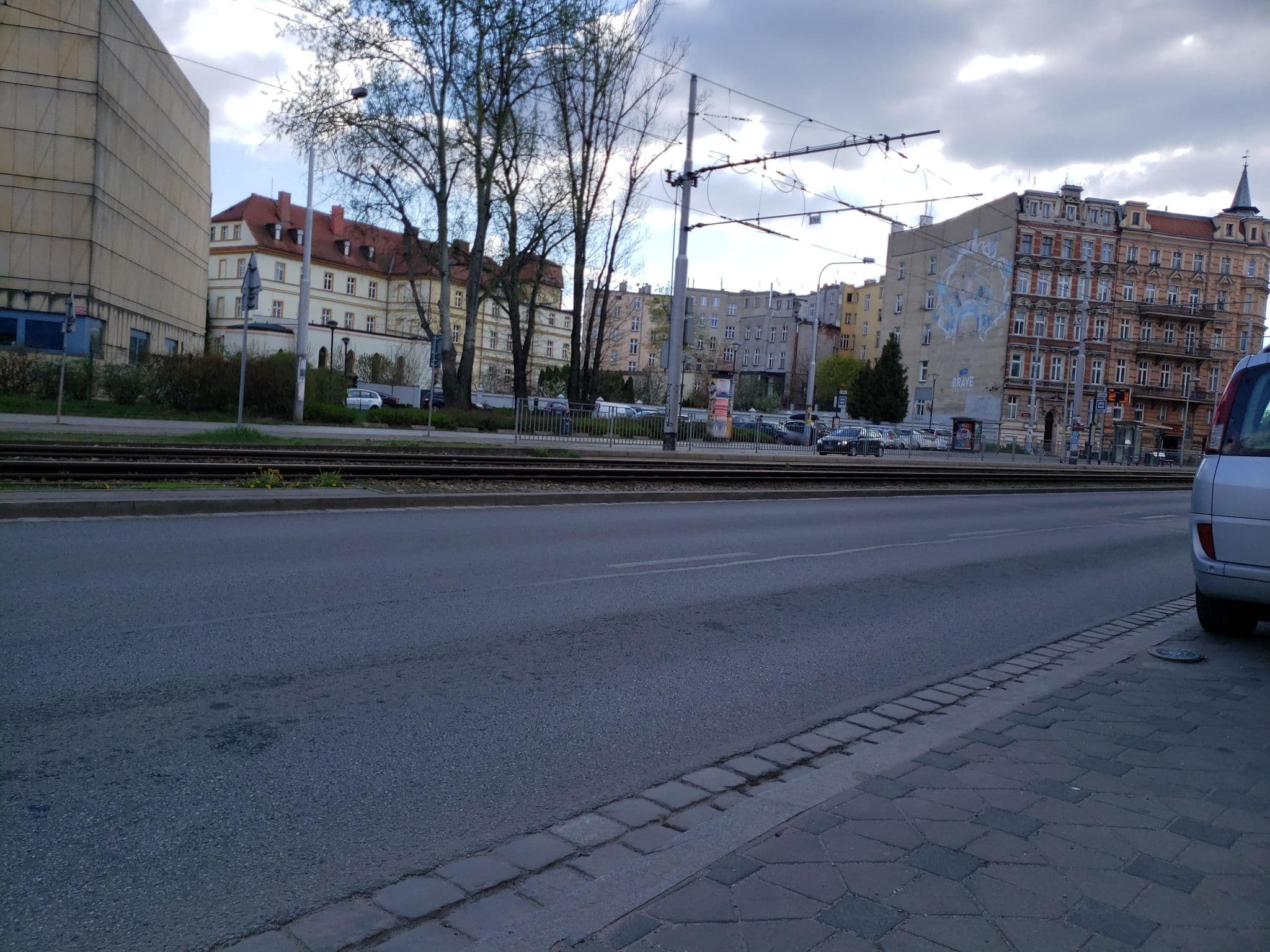 Street view near Dreams Hostel, Rejon placu Świętego Macieja — © danvyr (CC BY-SA · Mapillary)