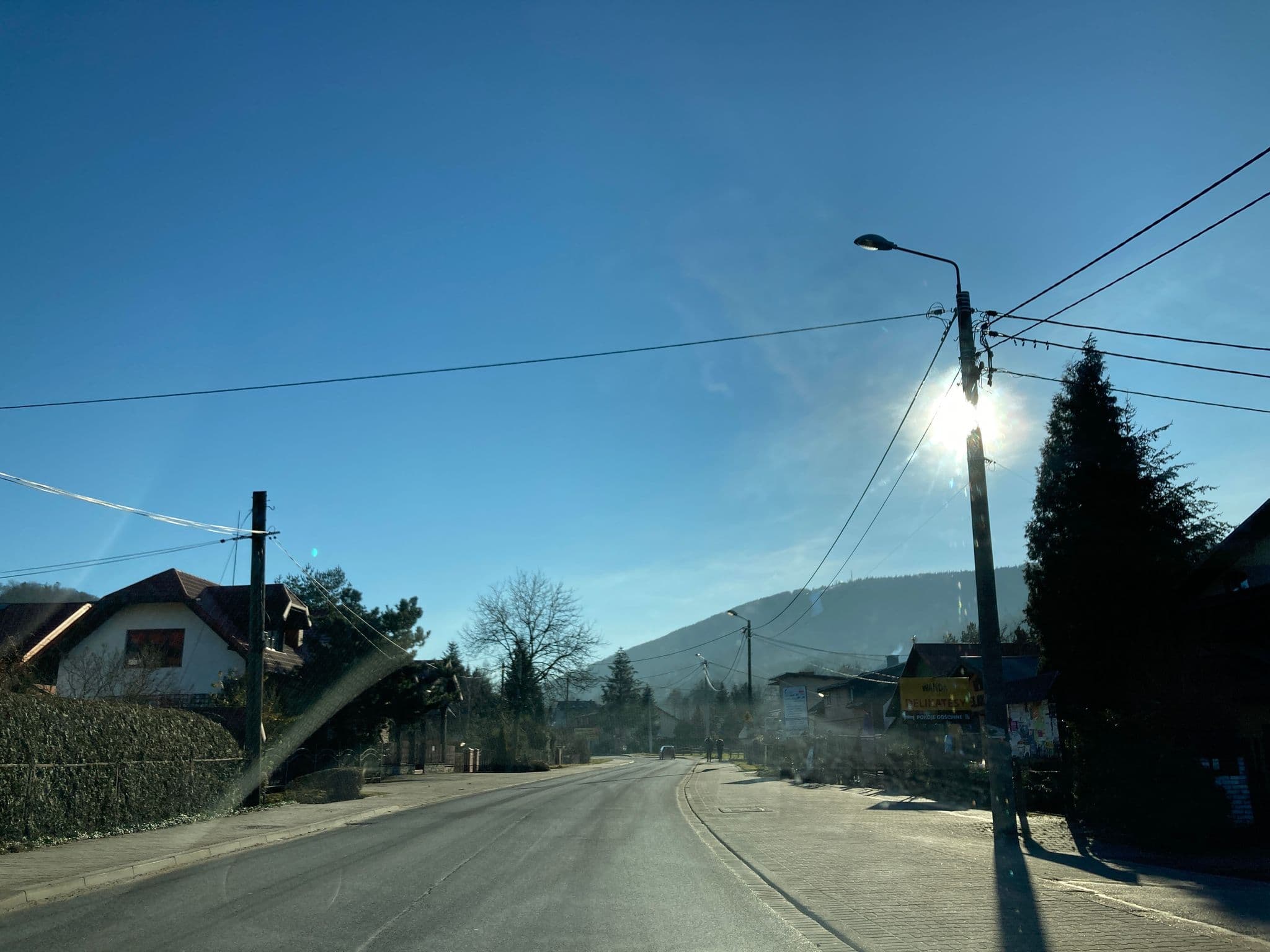 Street view near Pokoje Gościnne Wanda, Ustroń — © arekgotfryd (CC BY-SA · Mapillary)