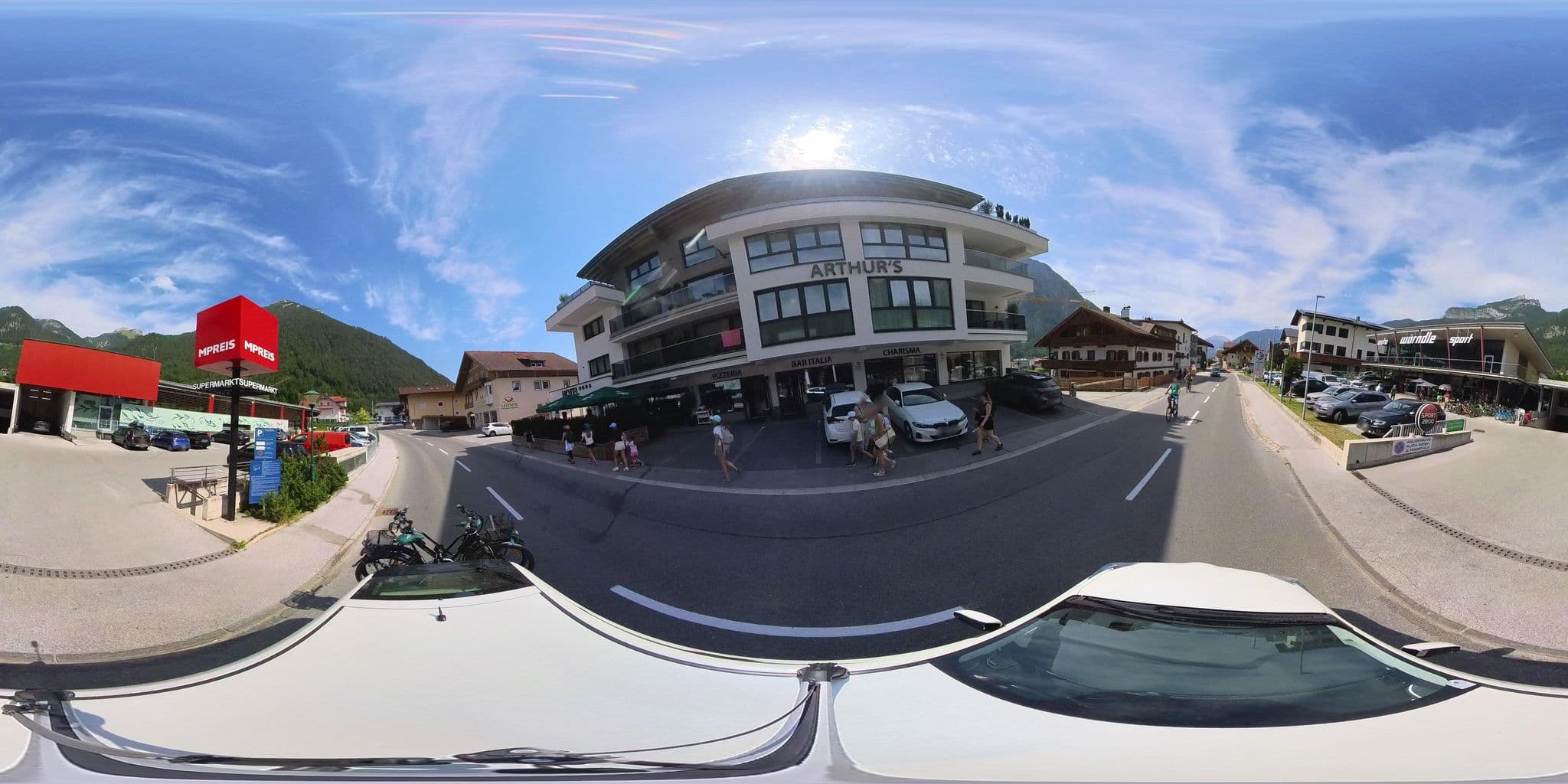 Street view near Arthurs Hotel, Maurach