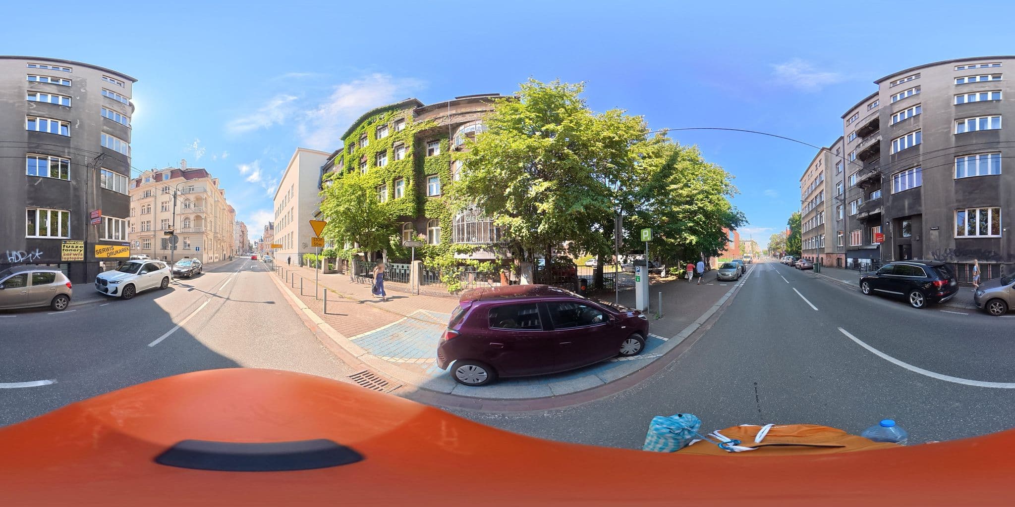 Street view near Hotelarz. Cyrnal M., Katowice — © awizonosz (CC BY-SA · Mapillary)