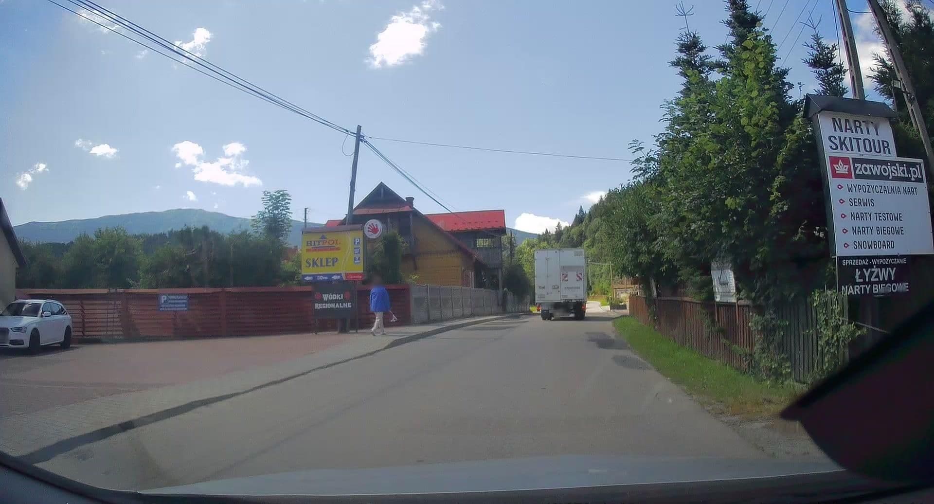 Street view near Wynajem pokoi Edward Trzebuniak Chata Pod Kwiatkiem - Zawoja, Zawoja — © edc22 (CC BY-SA · Mapillary)