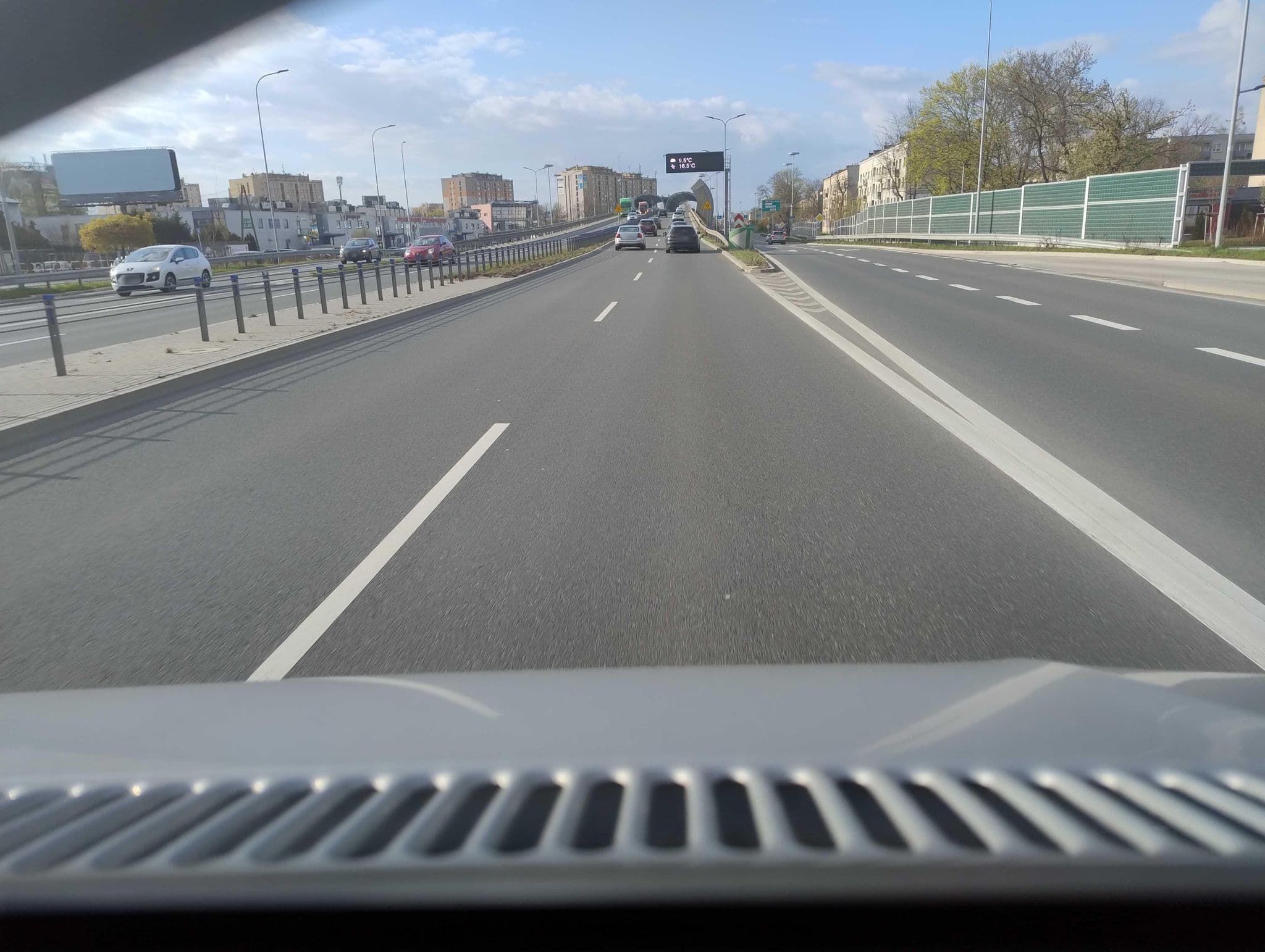 Street view near La Strada, Częstochowa — © BartoszOgrodnik (CC BY-SA · Mapillary)