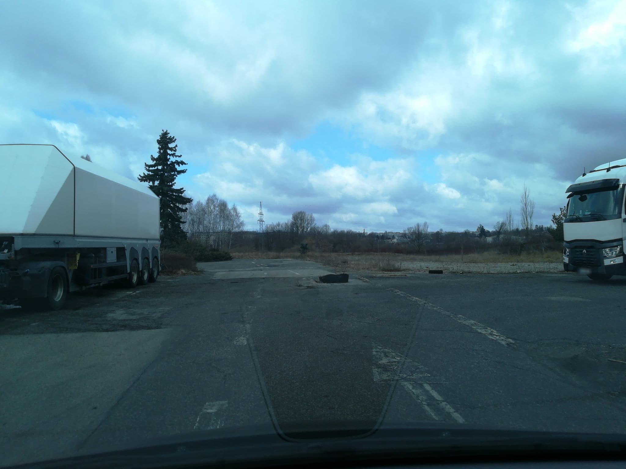 Street view near Orbis S.A. Oddzial Hotel Tranzyt W Czestochowie, Częstochowa — © mhenclik (CC BY-SA · Mapillary)