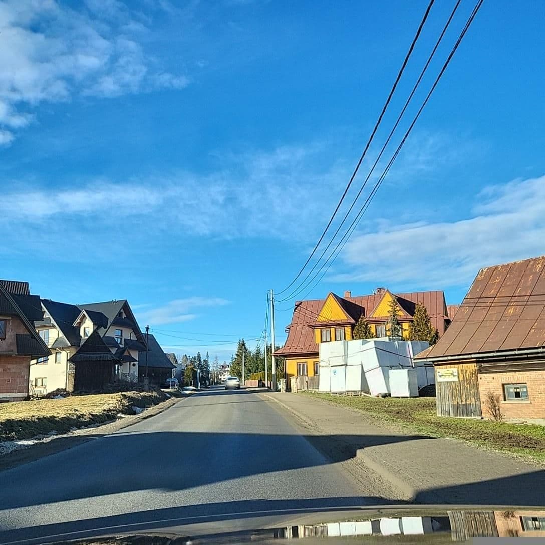 Street view near Dom Gościnny, Bukowina Tatrzańska — © picturehoover (CC BY-SA · Mapillary)