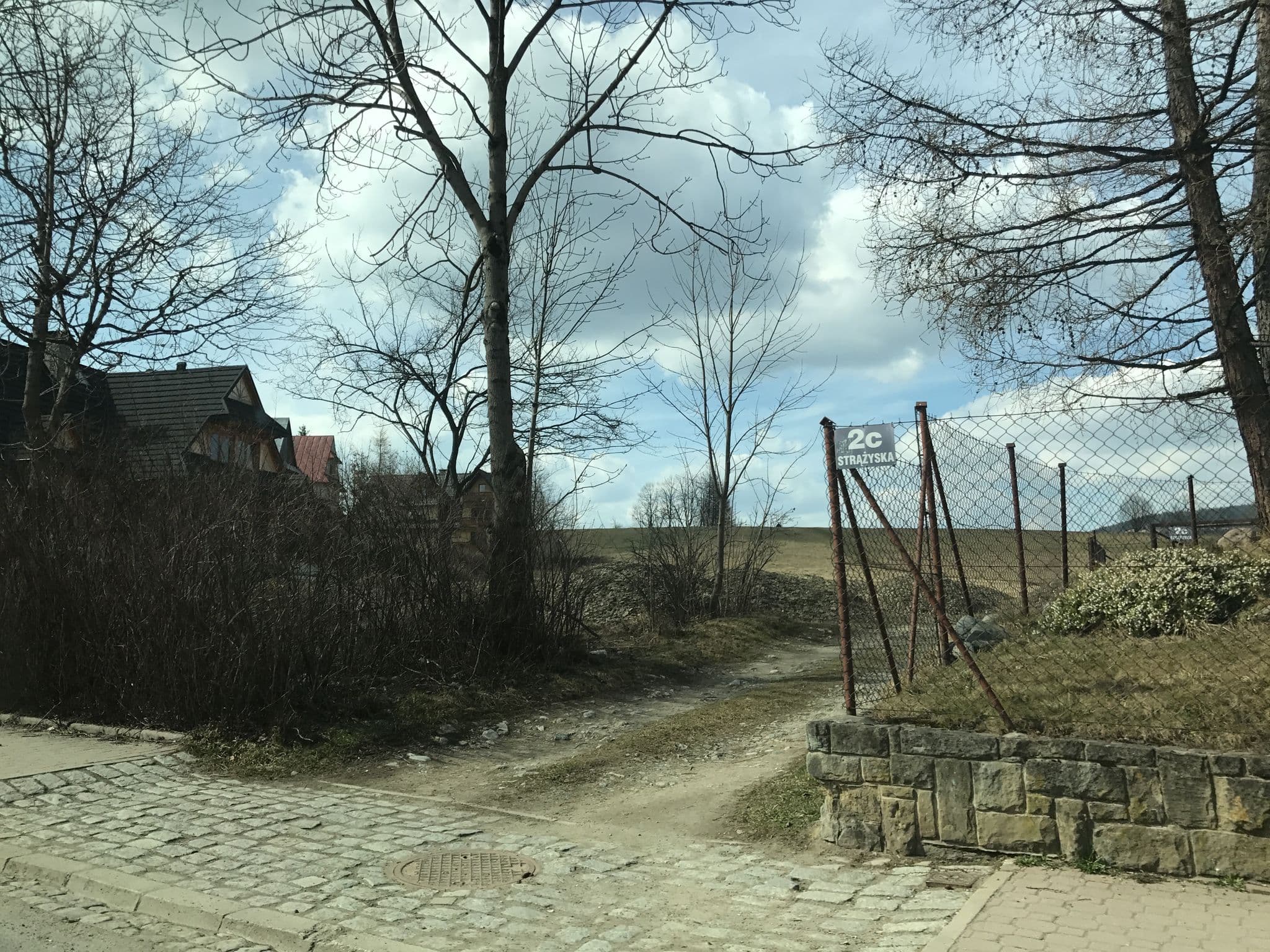 Street view near Bąkowo Zohylina Gazdówka, Zakopane — © fundacja_geolife (CC BY-SA · Mapillary)