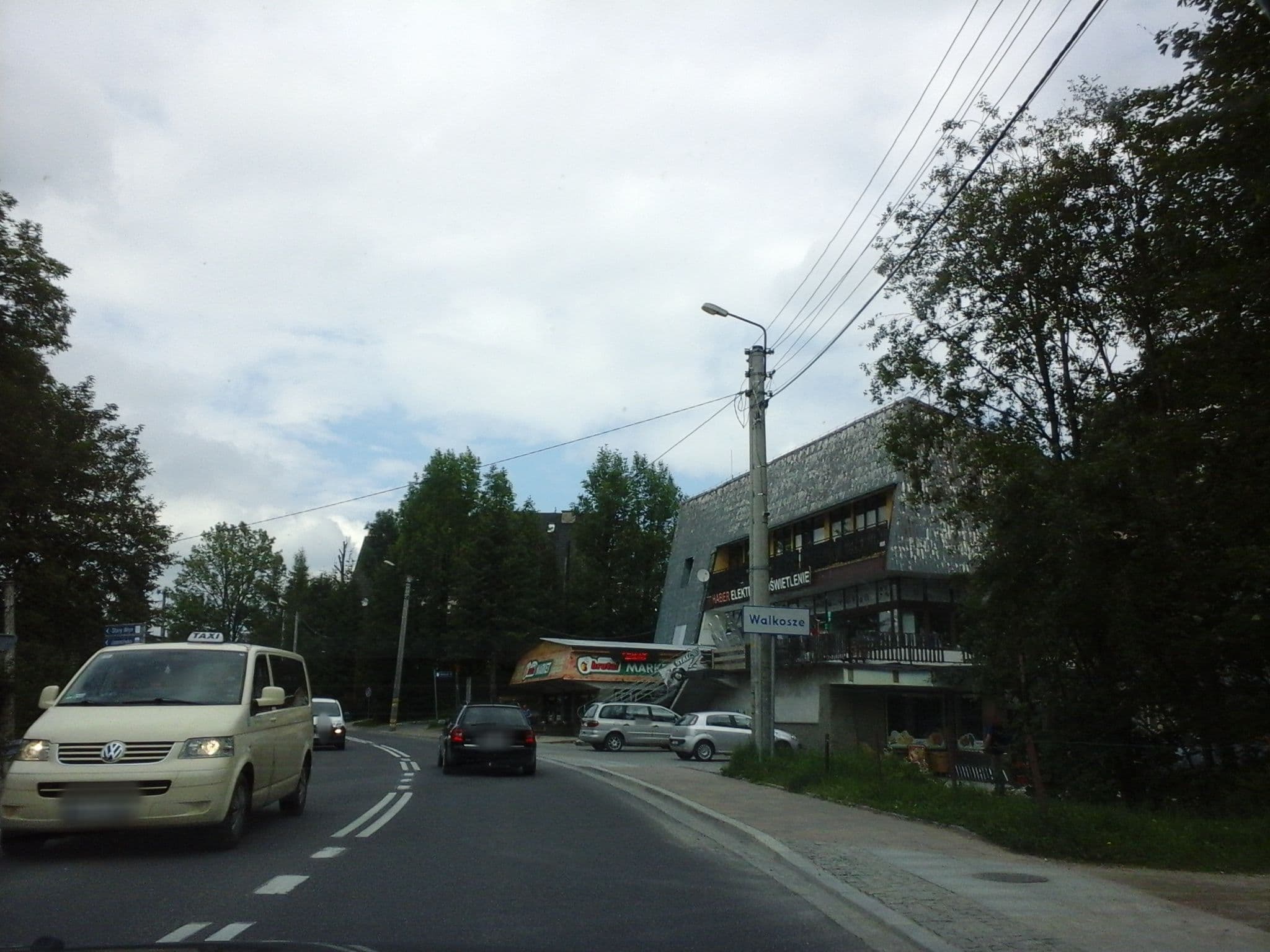 Street view near Willa Tatra House Zakopane, Poronin — © czadzik (CC BY-SA · Mapillary)