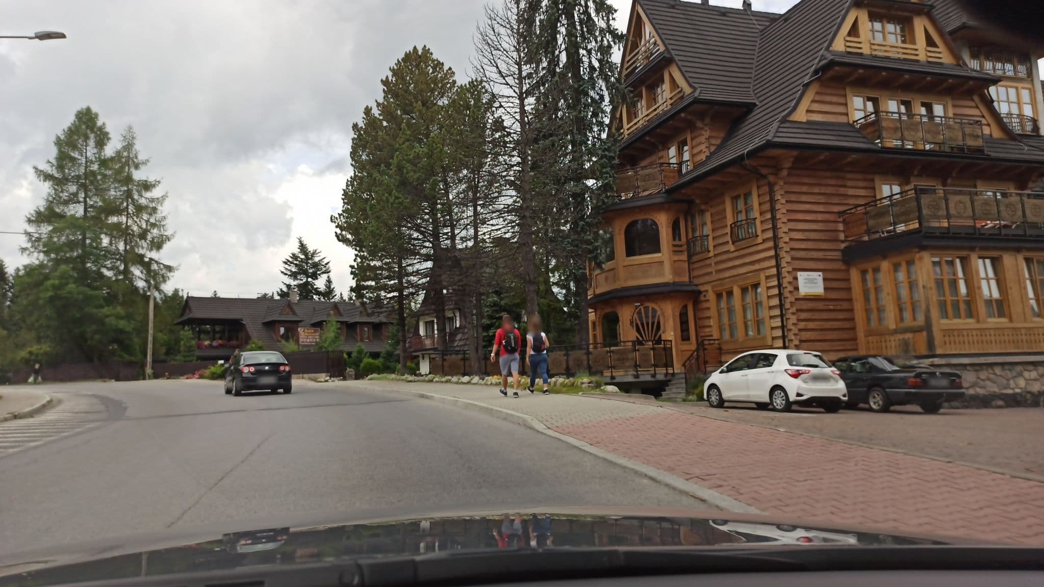Street view near Ośrodek Wypoczynkowy Tatrzańska, Zakopane — © gandal543 (CC BY-SA · Mapillary)