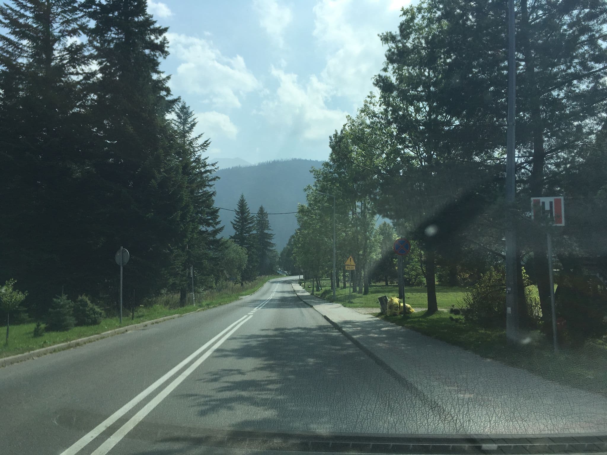 Street view near Apartamenty u Pani Zosi, Kościelisko — © fundacja_geolife (CC BY-SA · Mapillary)