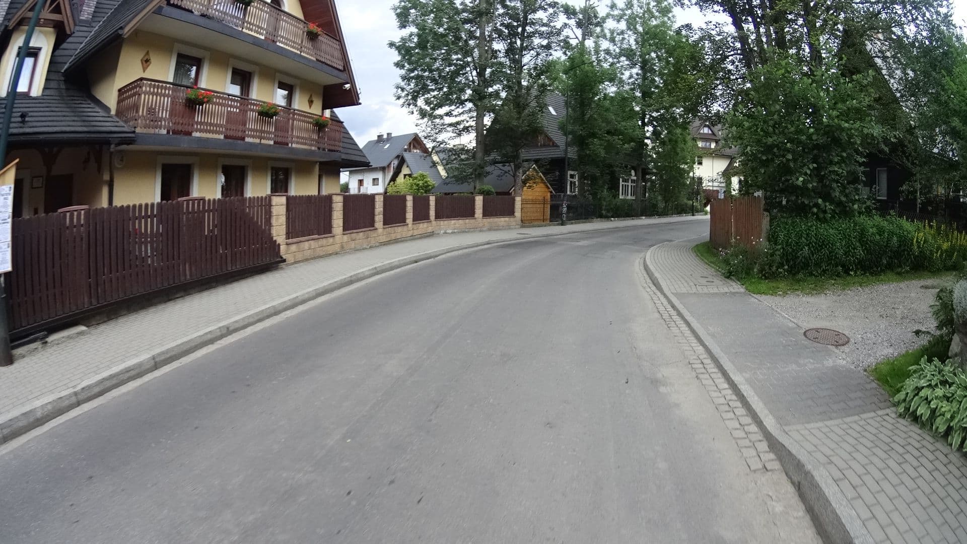 Street view near Pokoje Gościnne Przystań, Zakopane — © awizonosz (CC BY-SA · Mapillary)