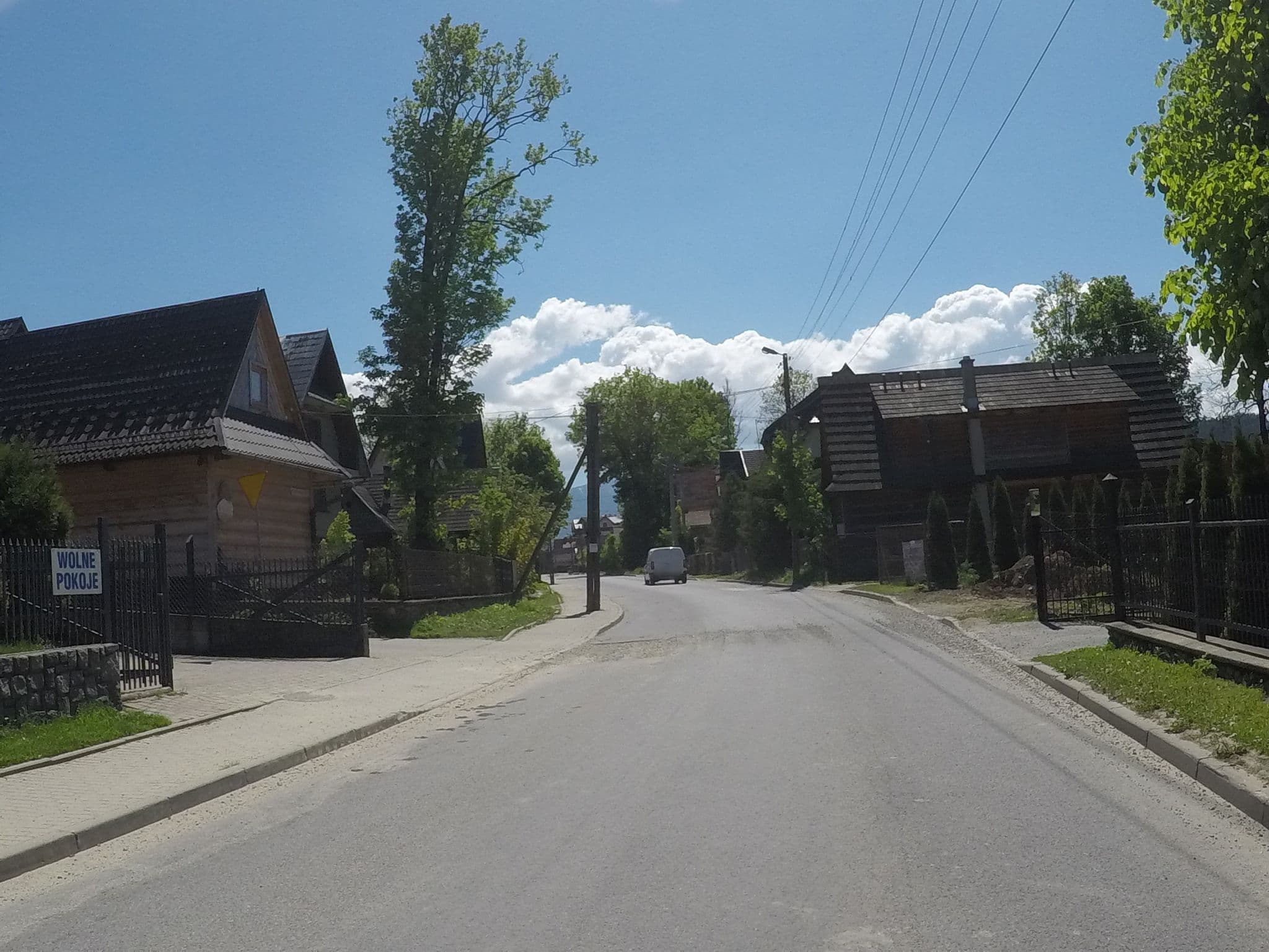Street view near Pokoje gościnne u Stocha, Poronin — © chrisbeddow (CC BY-SA · Mapillary)