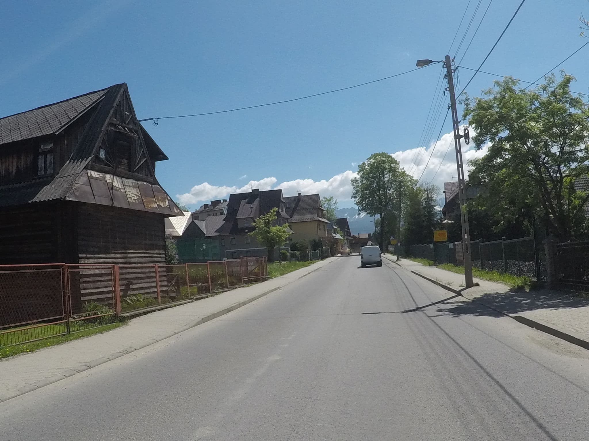Street view near Dom Turystyczny Basia, Poronin — © chrisbeddow (CC BY-SA · Mapillary)