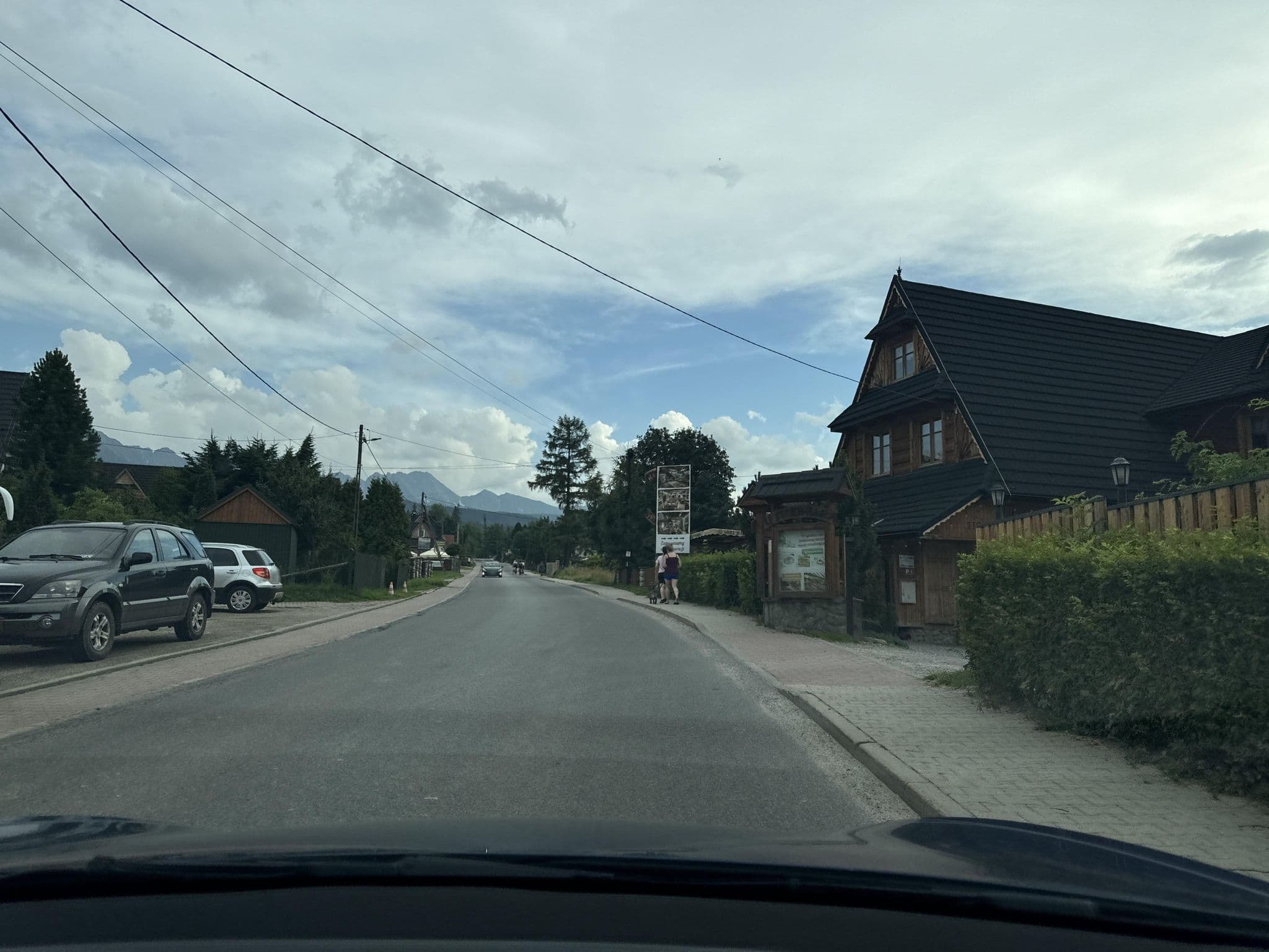 Street view near Pokoje gościnne Na Capówce, Murzasichle — © kino (CC BY-SA · Mapillary)