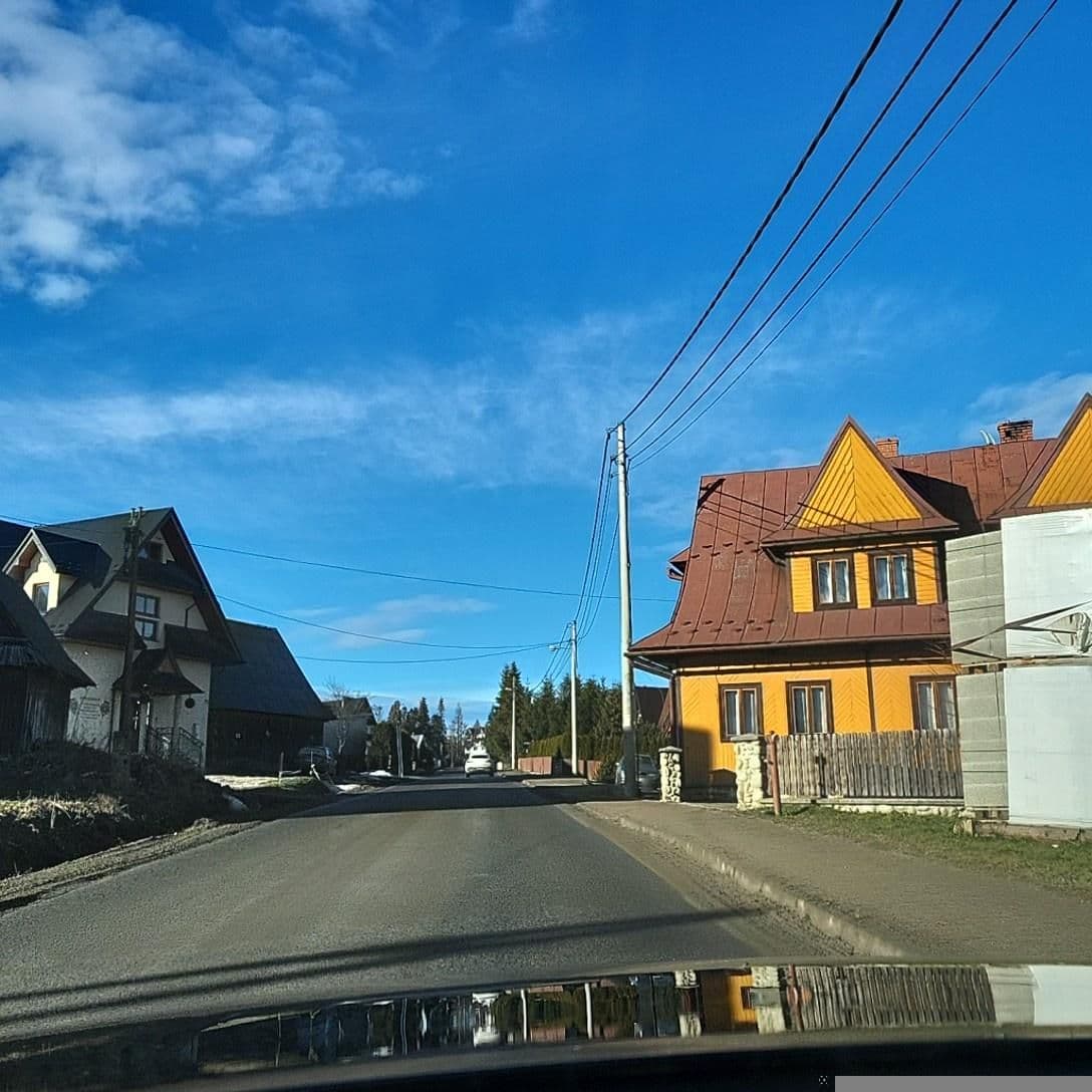 Street view near DW Orełki, Bukowina Tatrzańska — © picturehoover (CC BY-SA · Mapillary)