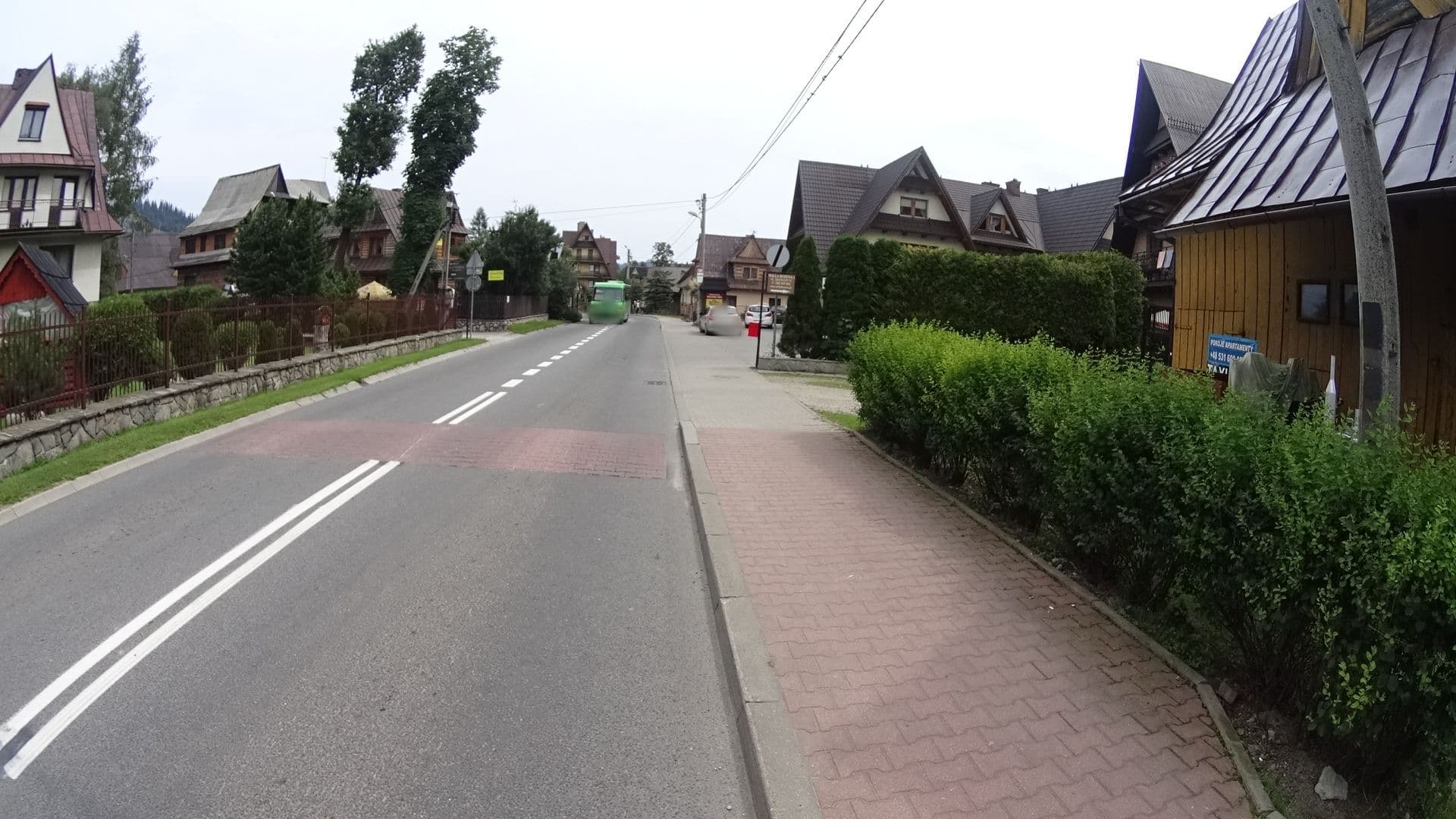 Street view near BACHLEDA-KSIĘDZULARZ Janina - Wynajem Pokoi, Zakopane — © awizonosz (CC BY-SA · Mapillary)