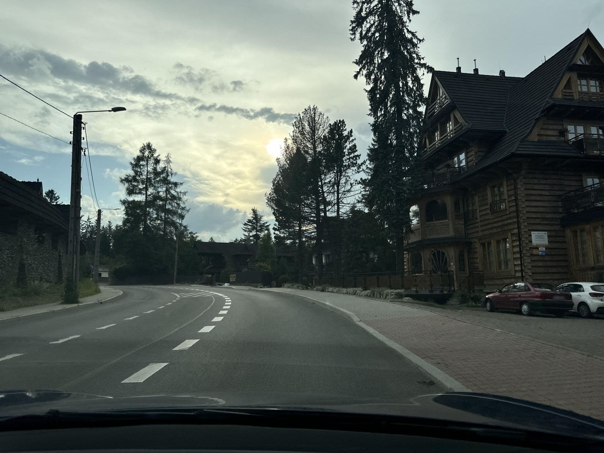 Street view near Apartament Kasprowy - noclegi w Zakopanem, Zakopane — © kino (CC BY-SA · Mapillary)