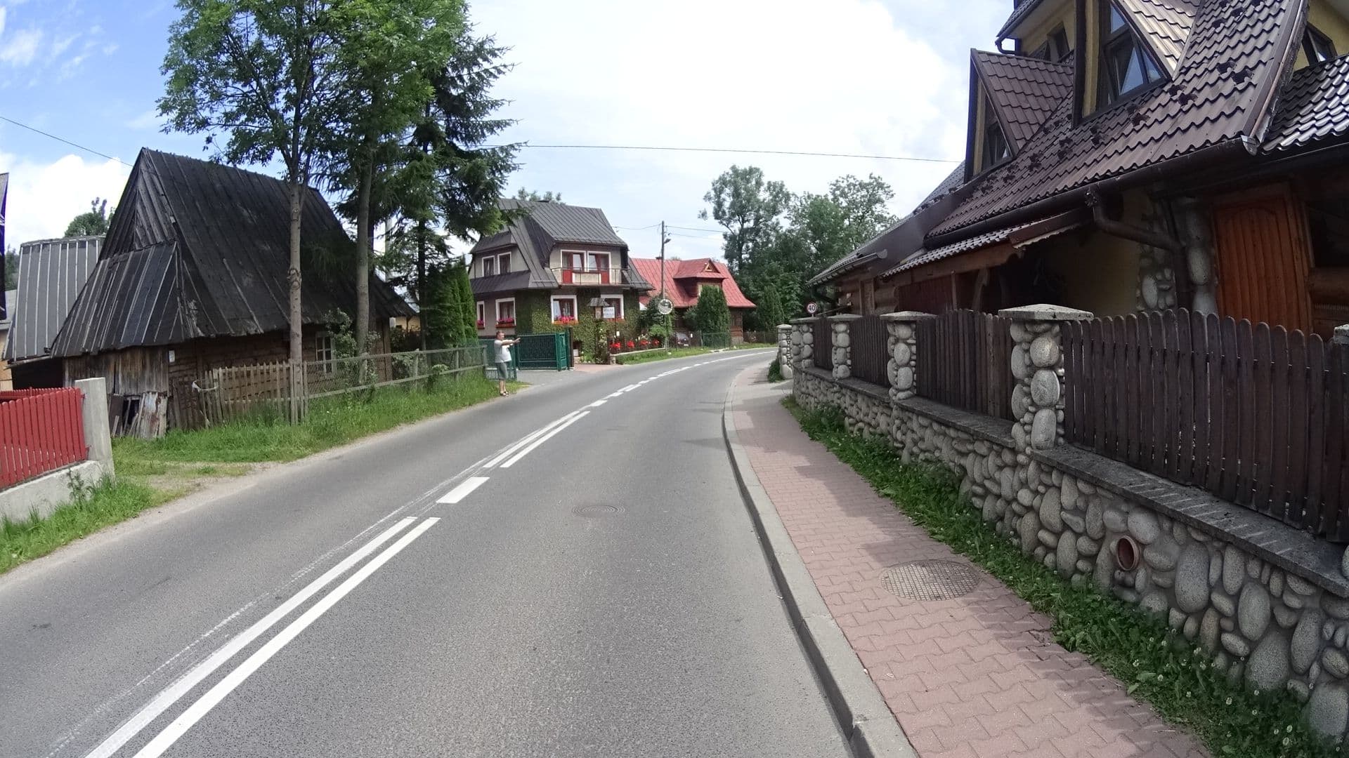 Street view near Pokoje Gościnne U Iwony, Zakopane — © awizonosz (CC BY-SA · Mapillary)