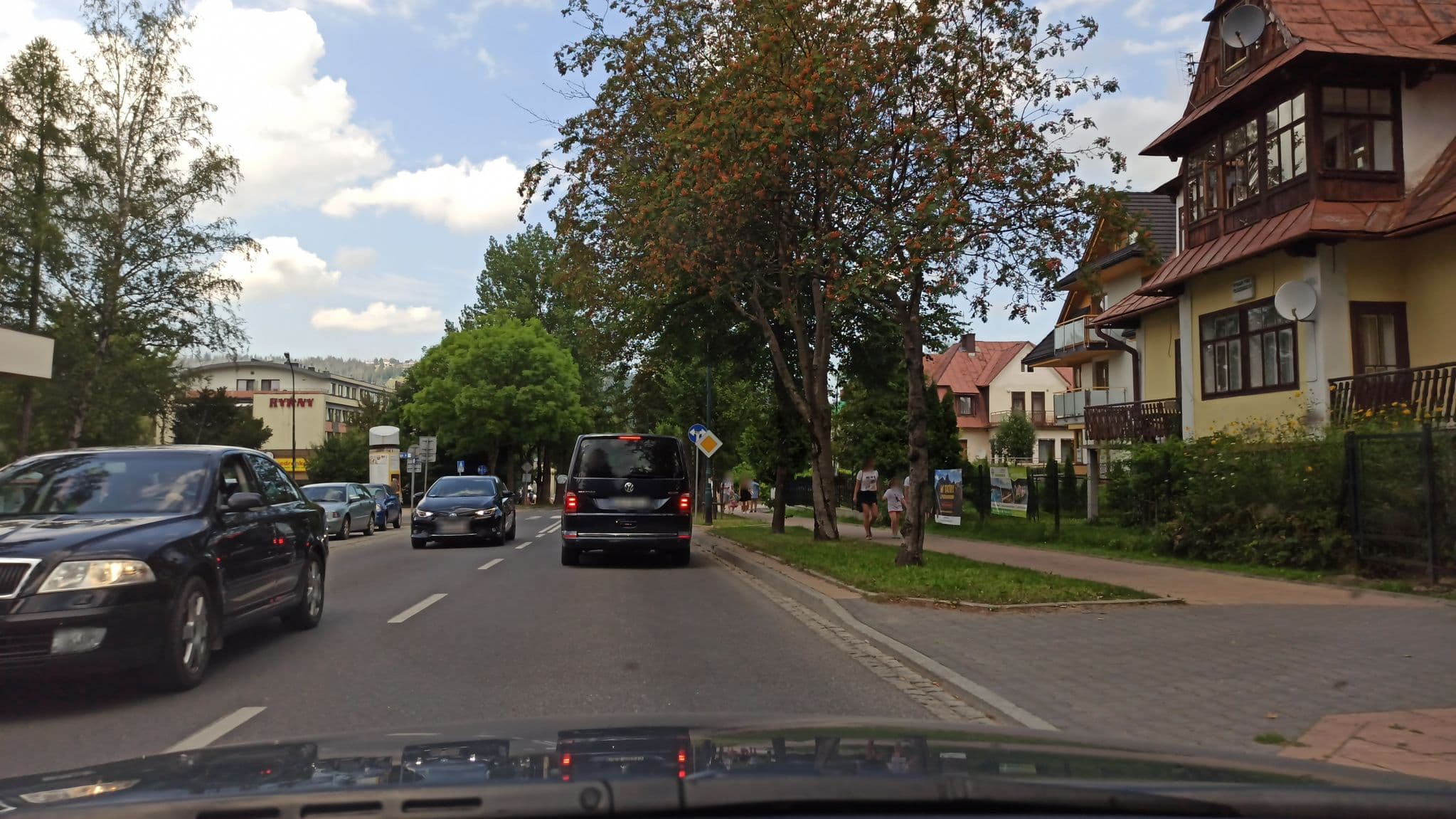 Street view near "Polana" Dom Wypoczynkowy Jacek Motak, Zakopane — © gandal543 (CC BY-SA · Mapillary)