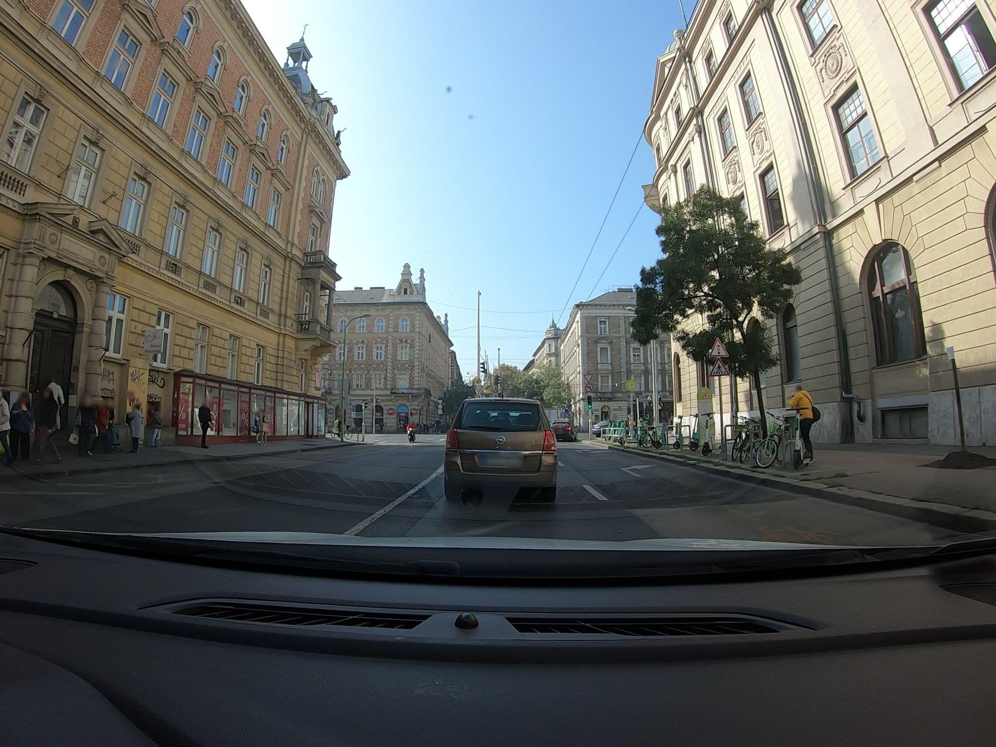 Street view near Interflat Youth Hostel, Budapest VI. kerület — © vst (CC BY-SA · Mapillary)