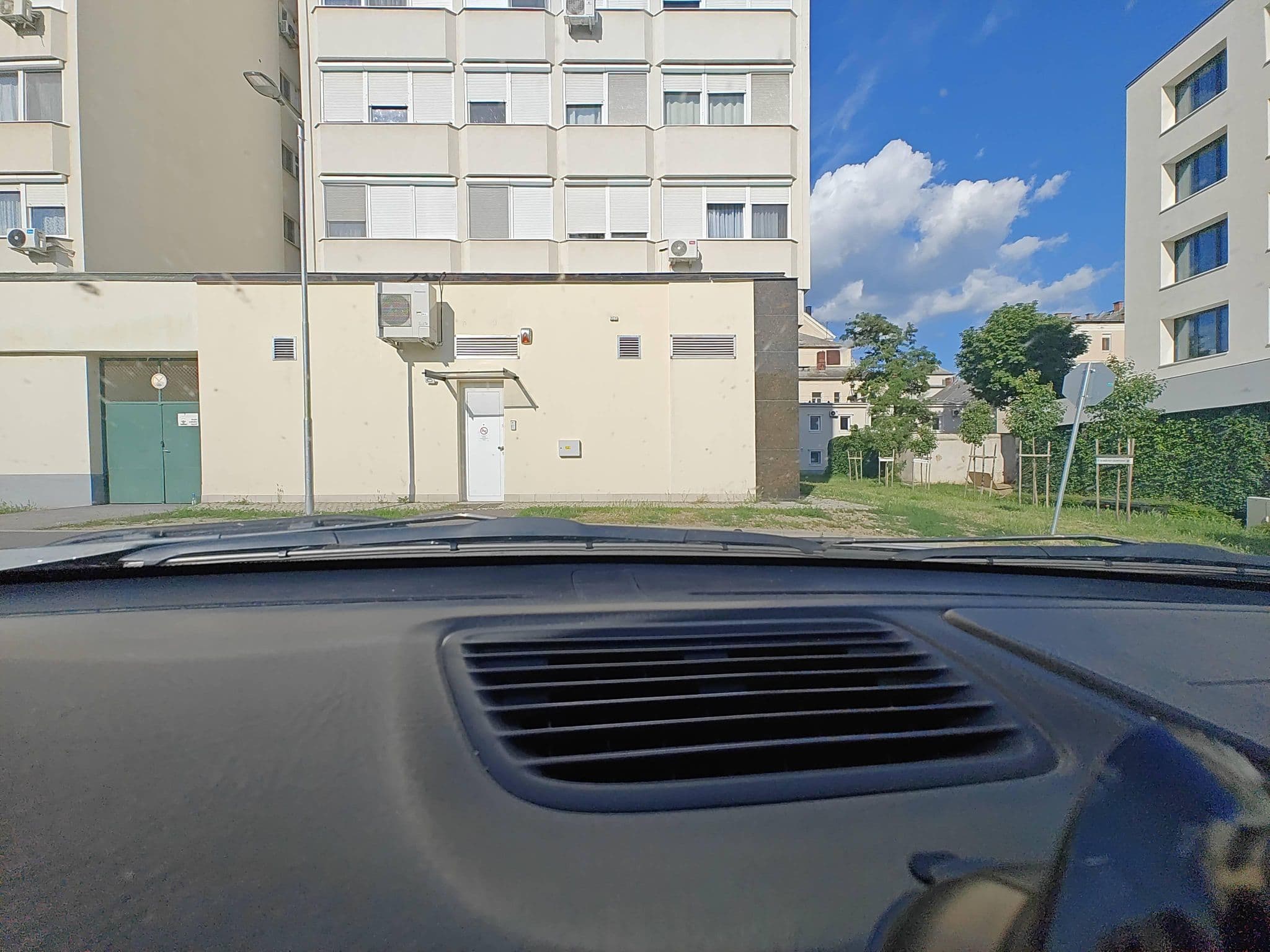 Street view near Center One apartman, Debrecen — © Winner_hun (CC BY-SA · Mapillary)