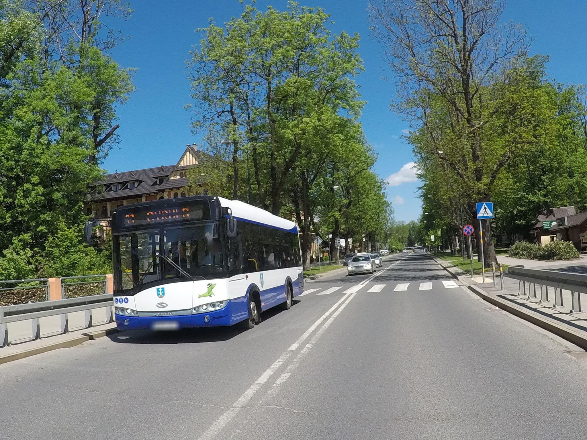 Street view near Apartament Włoski, Zakopane — © chrisbeddow (CC BY-SA · Mapillary)