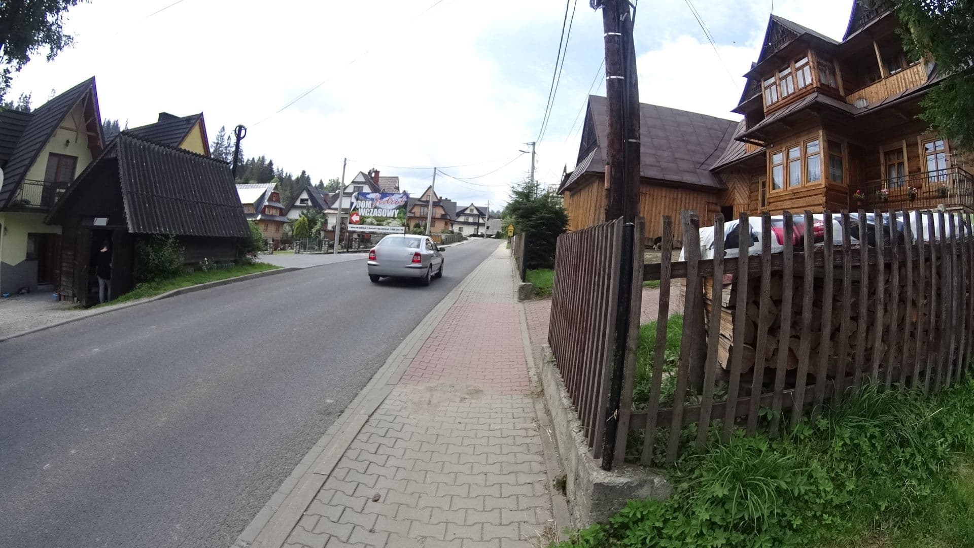Street view near Góralski Gościniec, Poronin — © awizonosz (CC BY-SA · Mapillary)