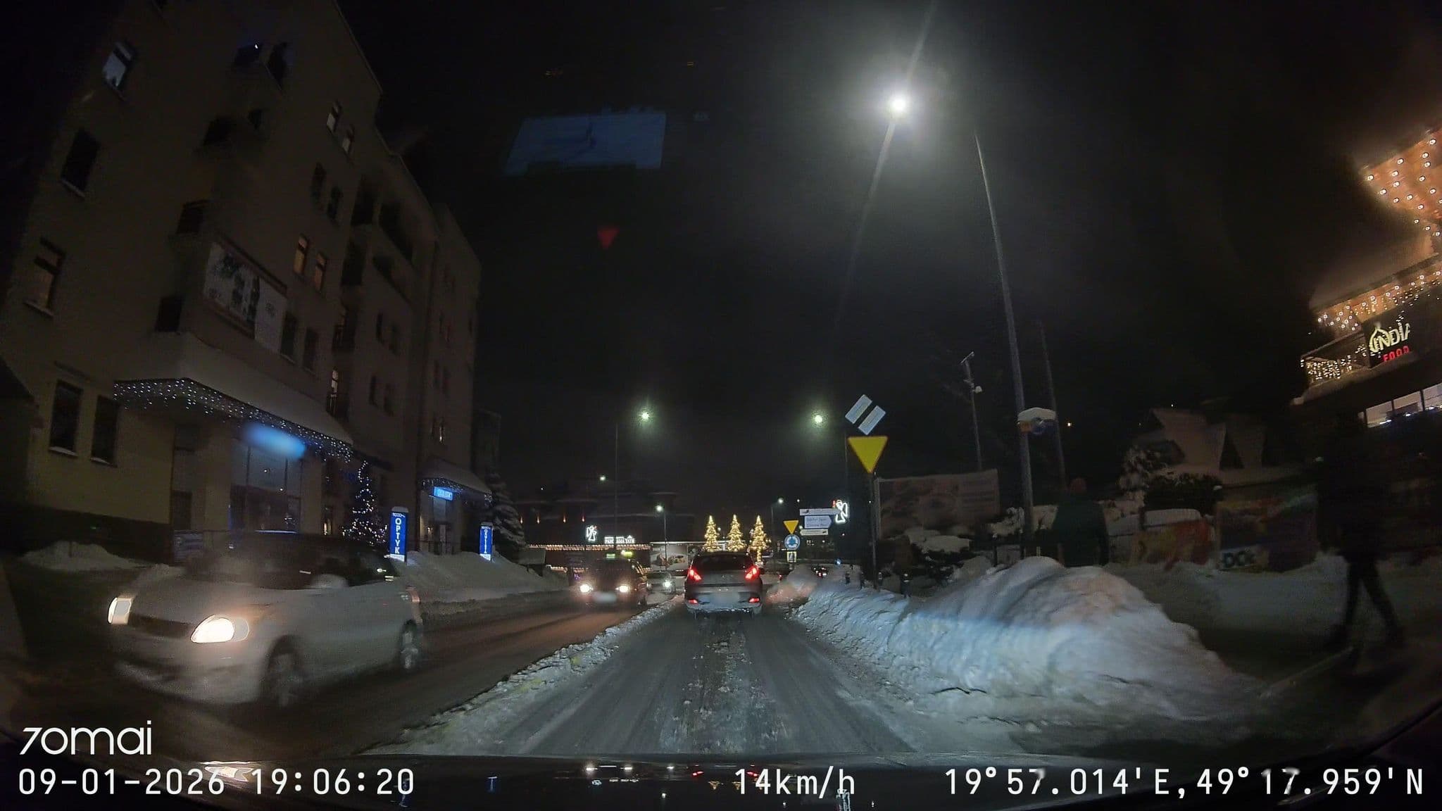Street view near Daglezja Ośrodek Szkoleniowo-Wypoczynkowy PKO BP S.A. Zakopane, Zakopane — © doriel (CC BY-SA · Mapillary)