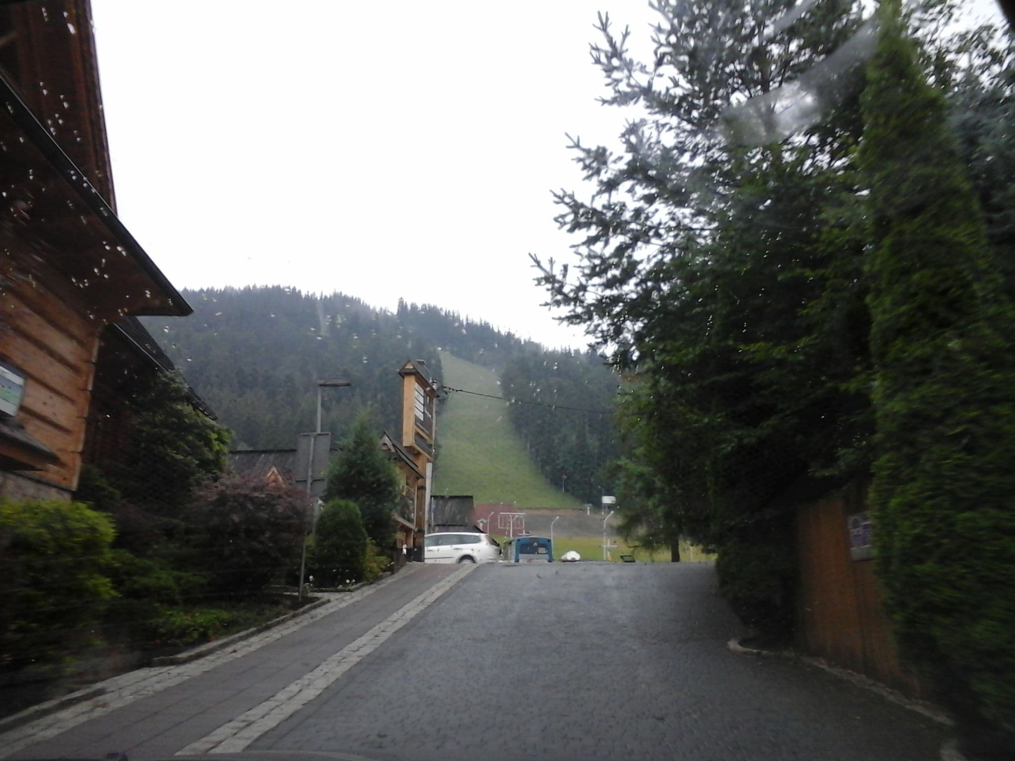 Street view near Apartamenty Nosal Residence, Zakopane — © czadzik (CC BY-SA · Mapillary)