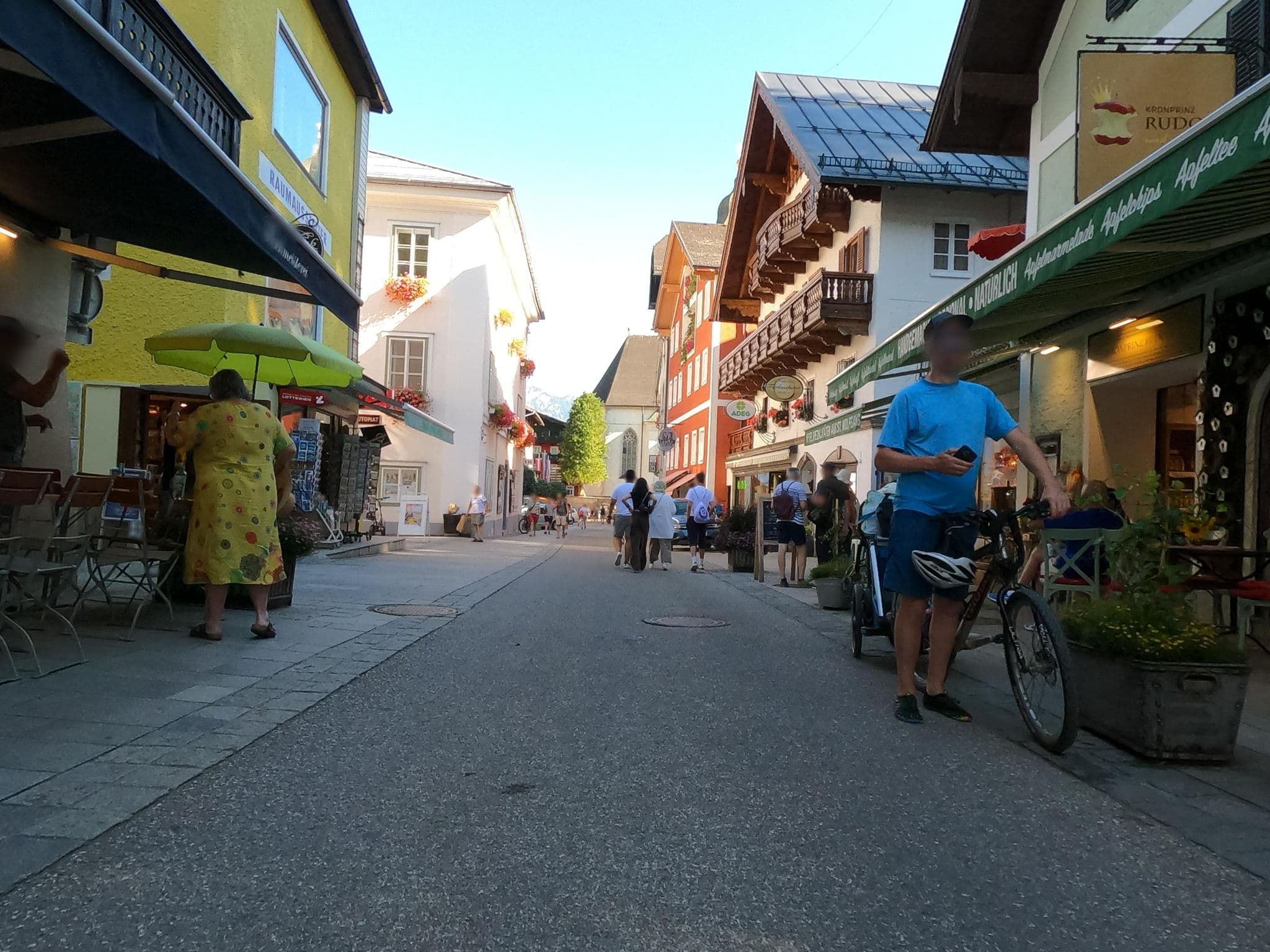Street view near AppartHotel, Sankt Wolfgang im Salzkammergut — © Langfahrer (CC BY-SA · Mapillary)